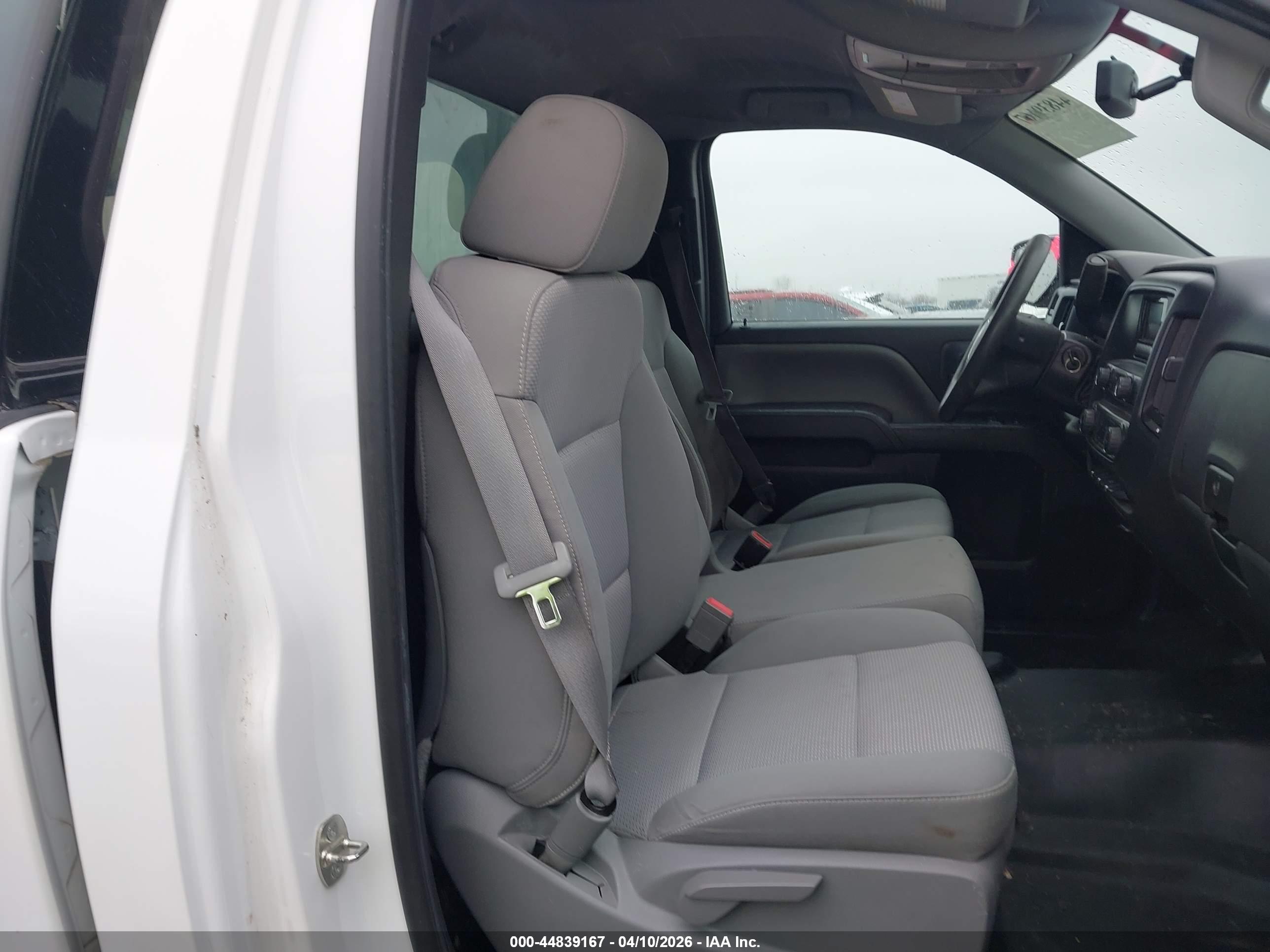 GMC SIERRA image 8