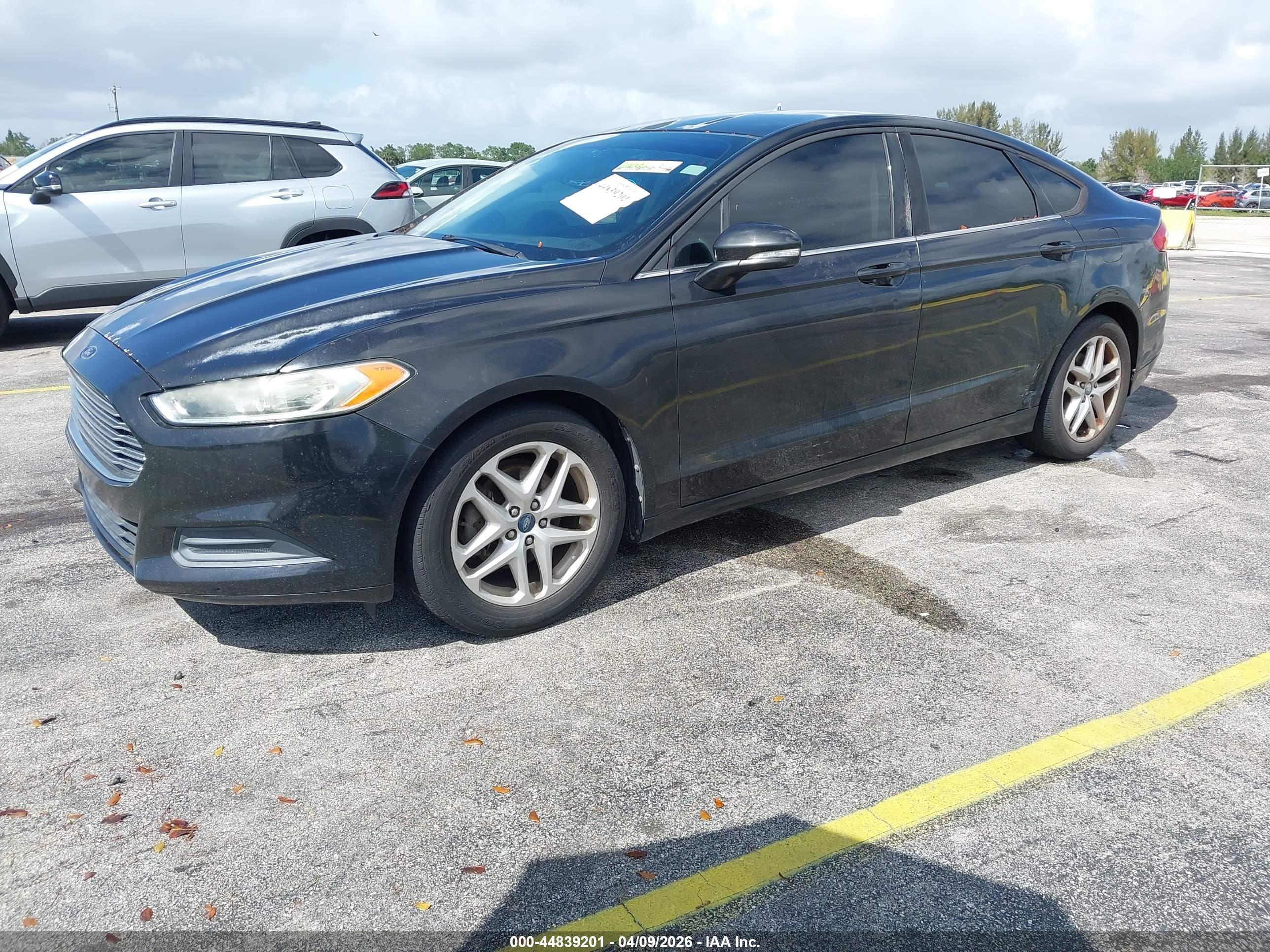 FORD FUSION image 2