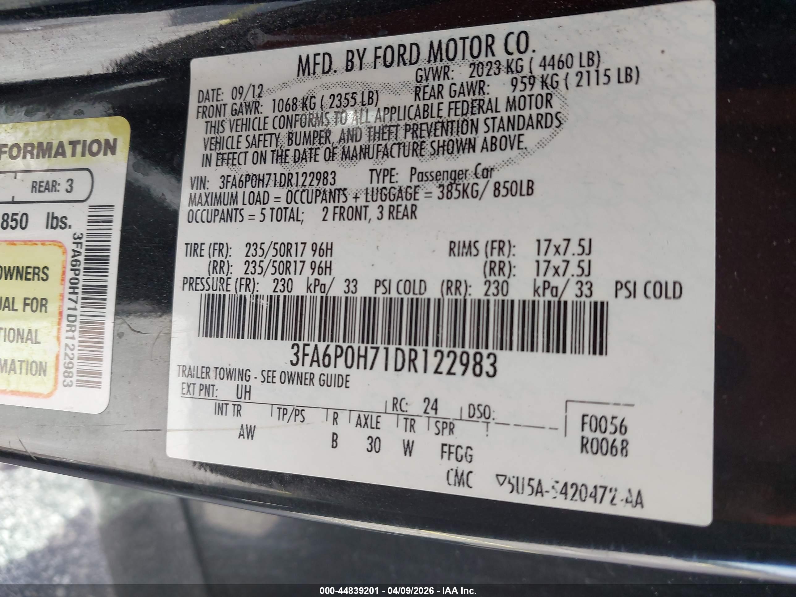 FORD FUSION image 9