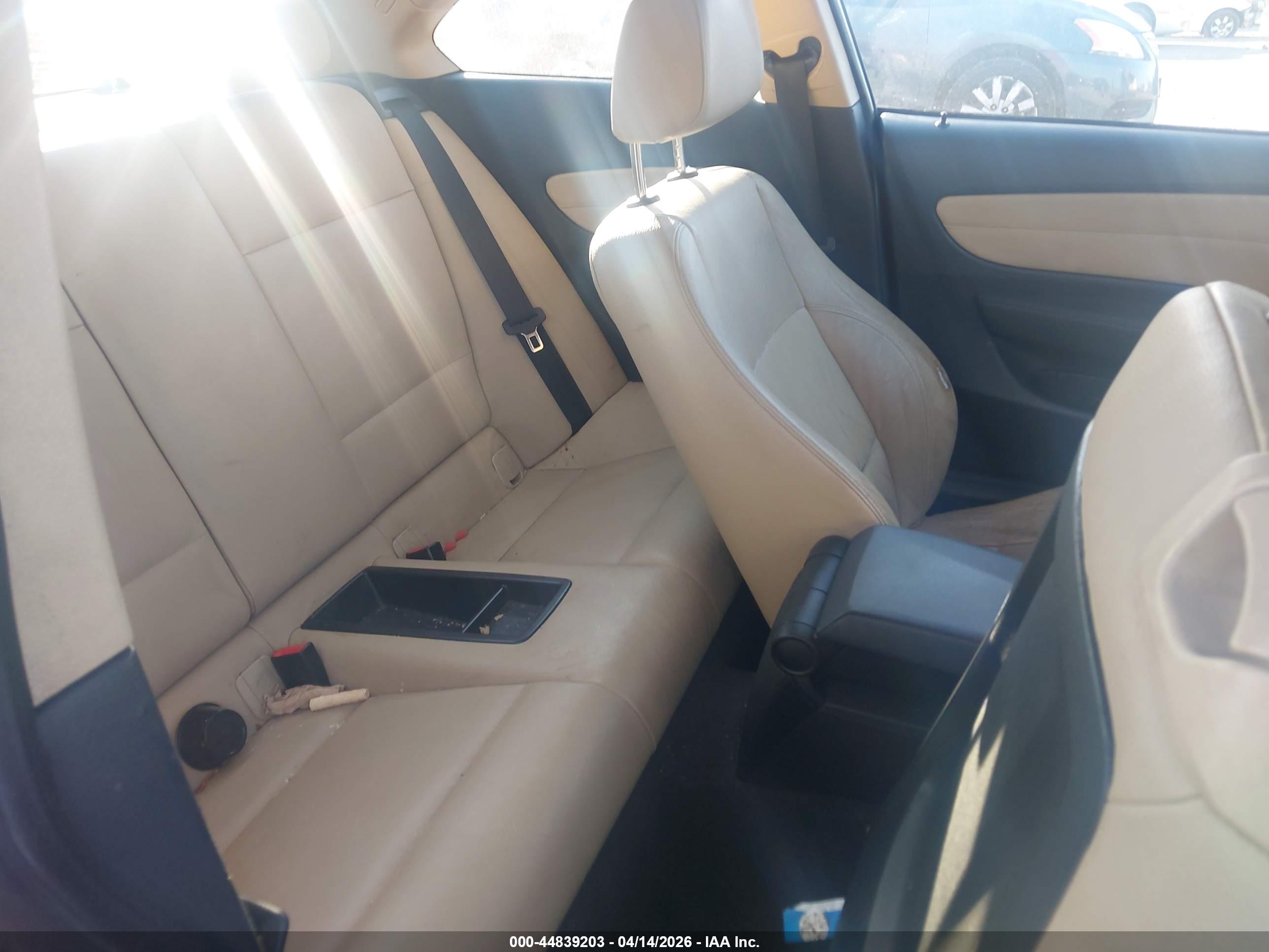 BMW 128I image 8