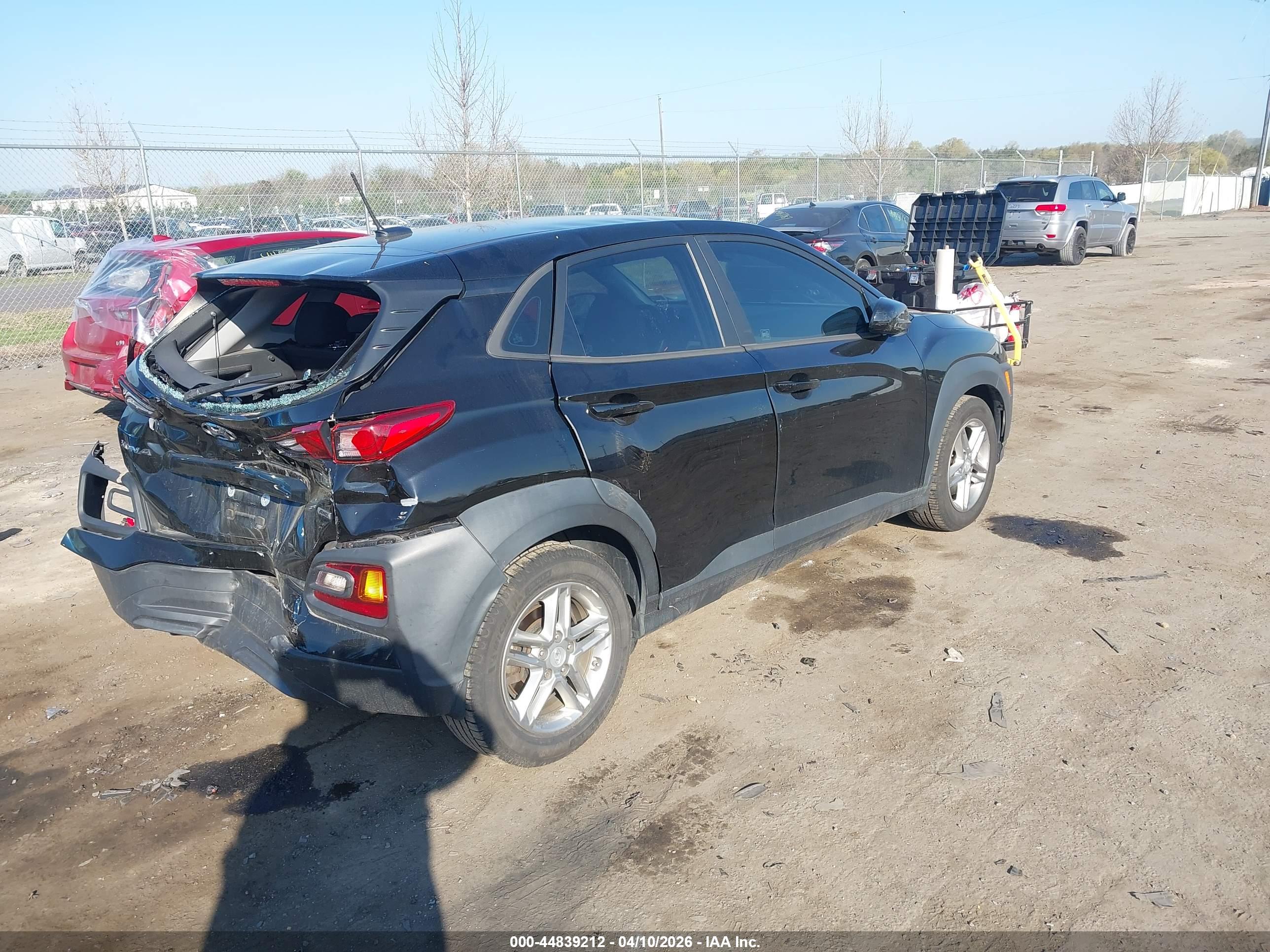 HYUNDAI KONA image 4