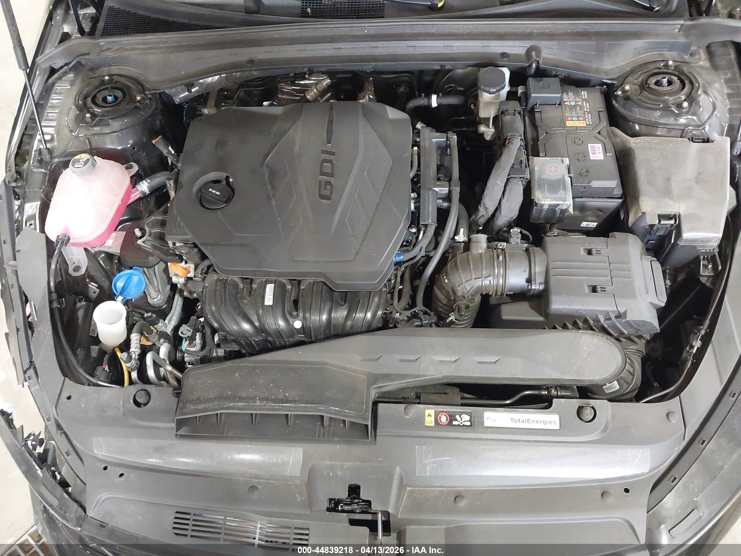 KIA K5 image 10