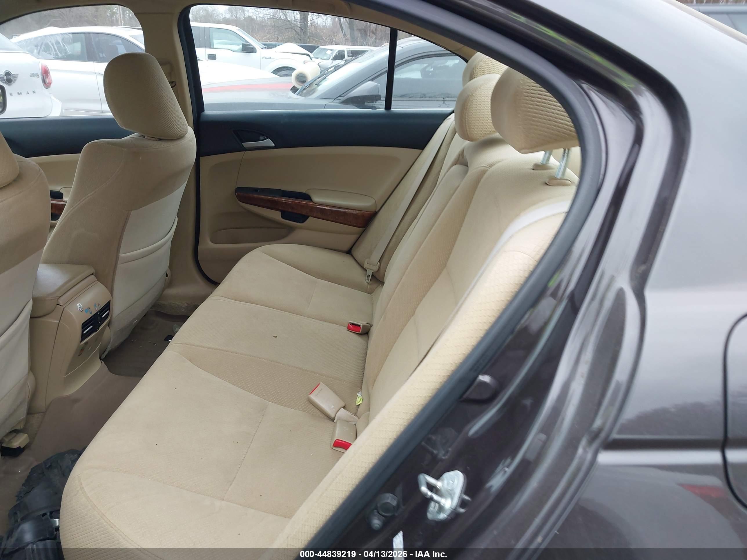 HONDA ACCORD image 8