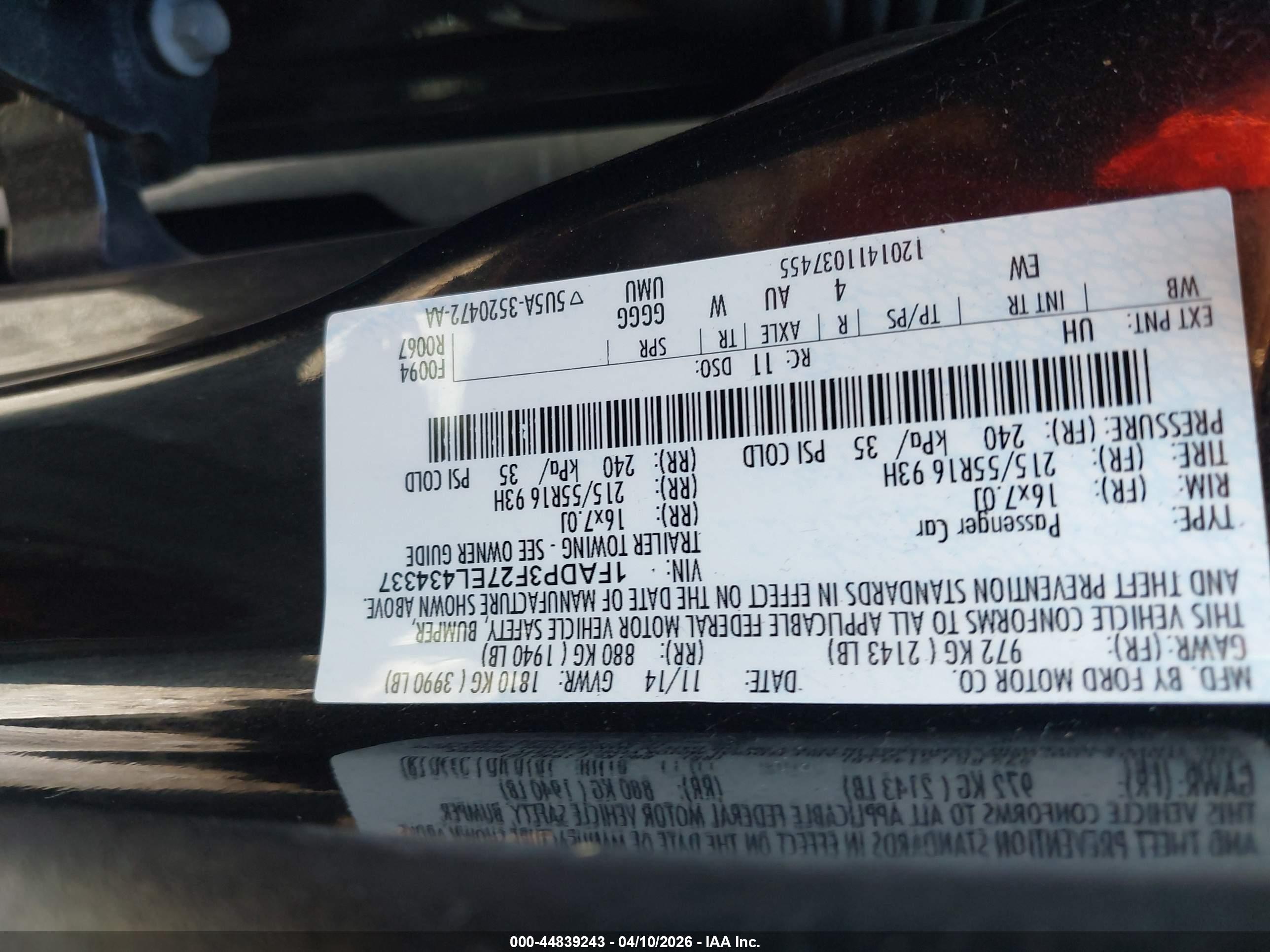 FORD FOCUS image 9