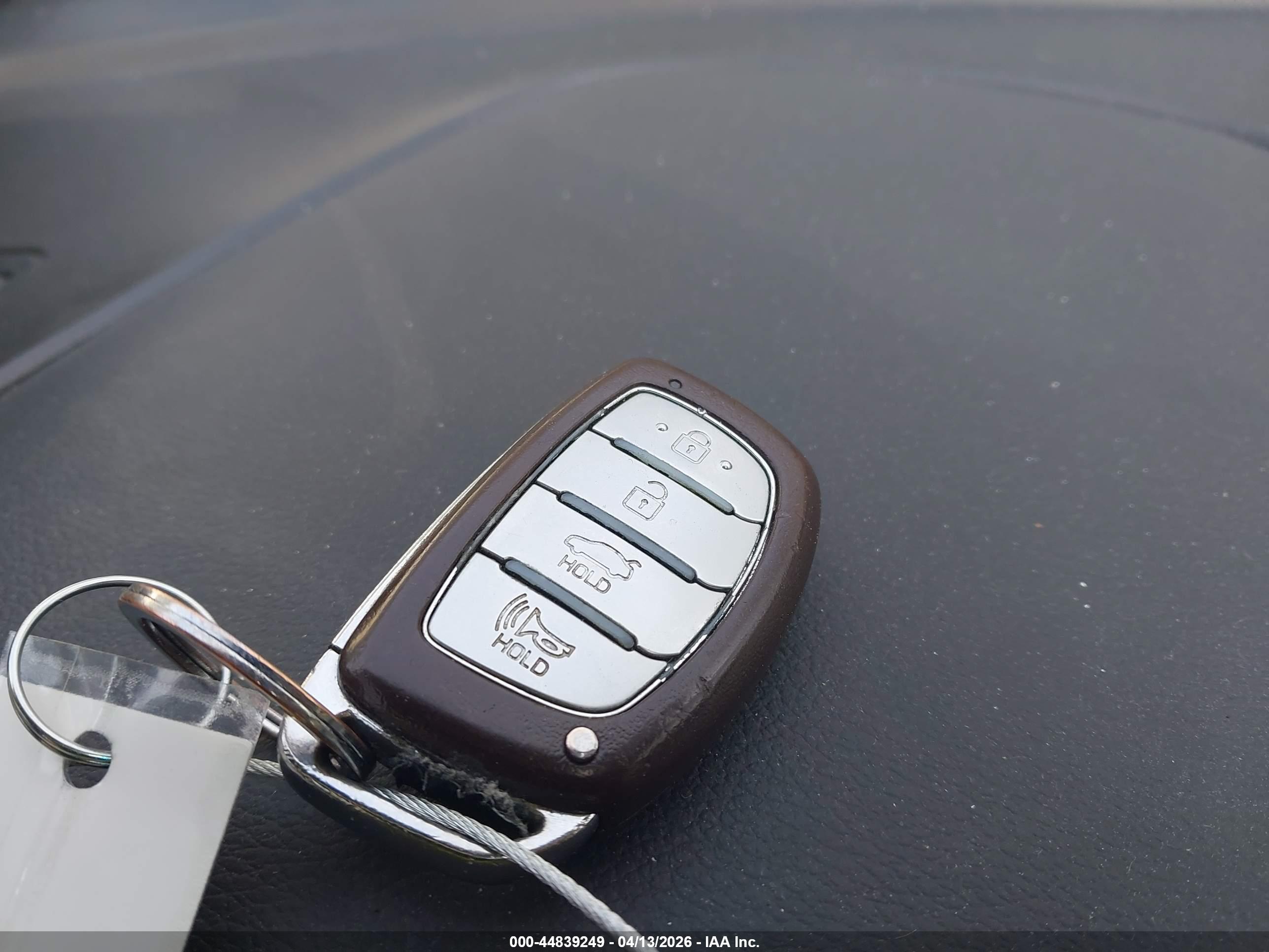 HYUNDAI SONATA image 11