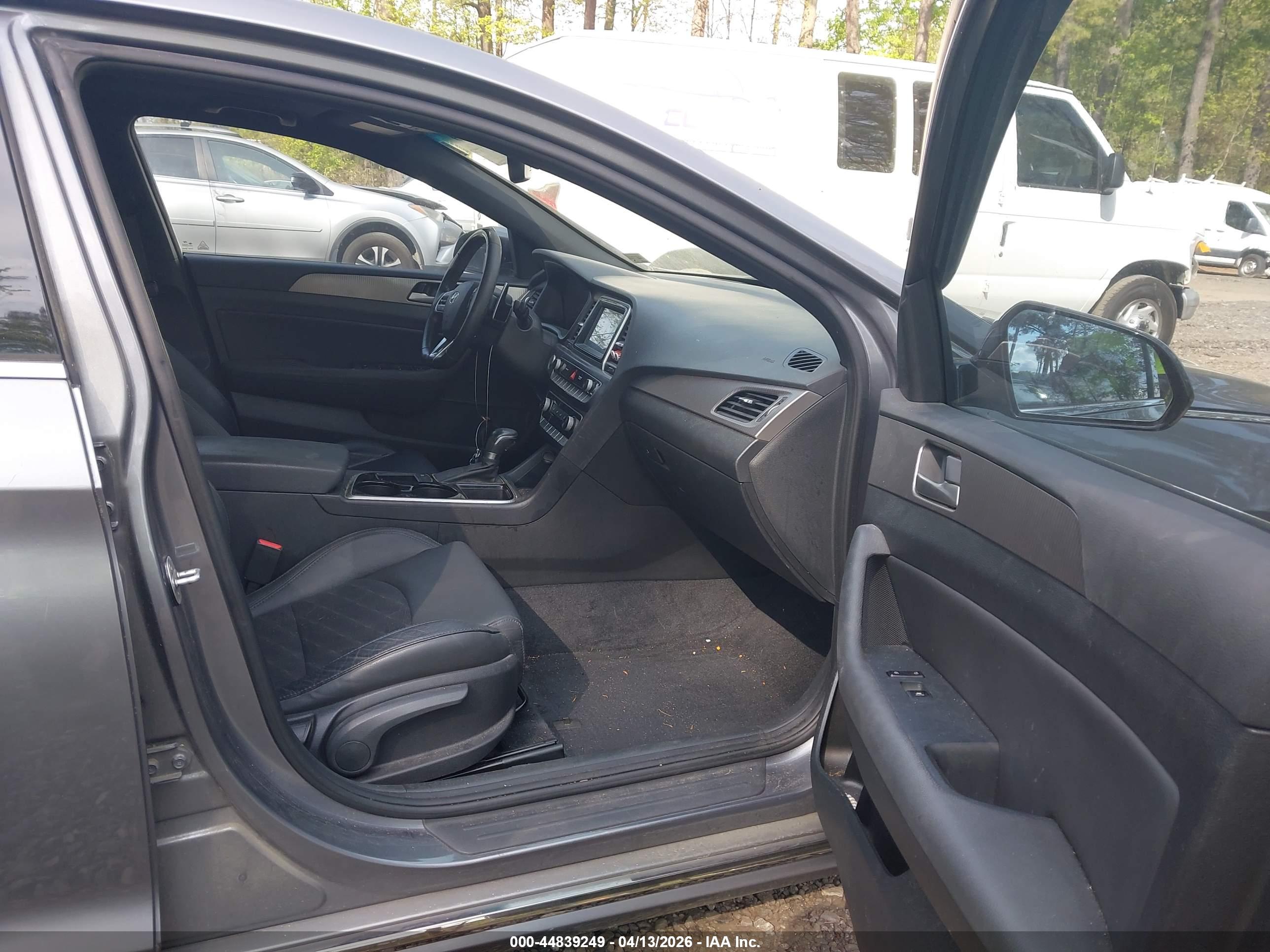 HYUNDAI SONATA image 5