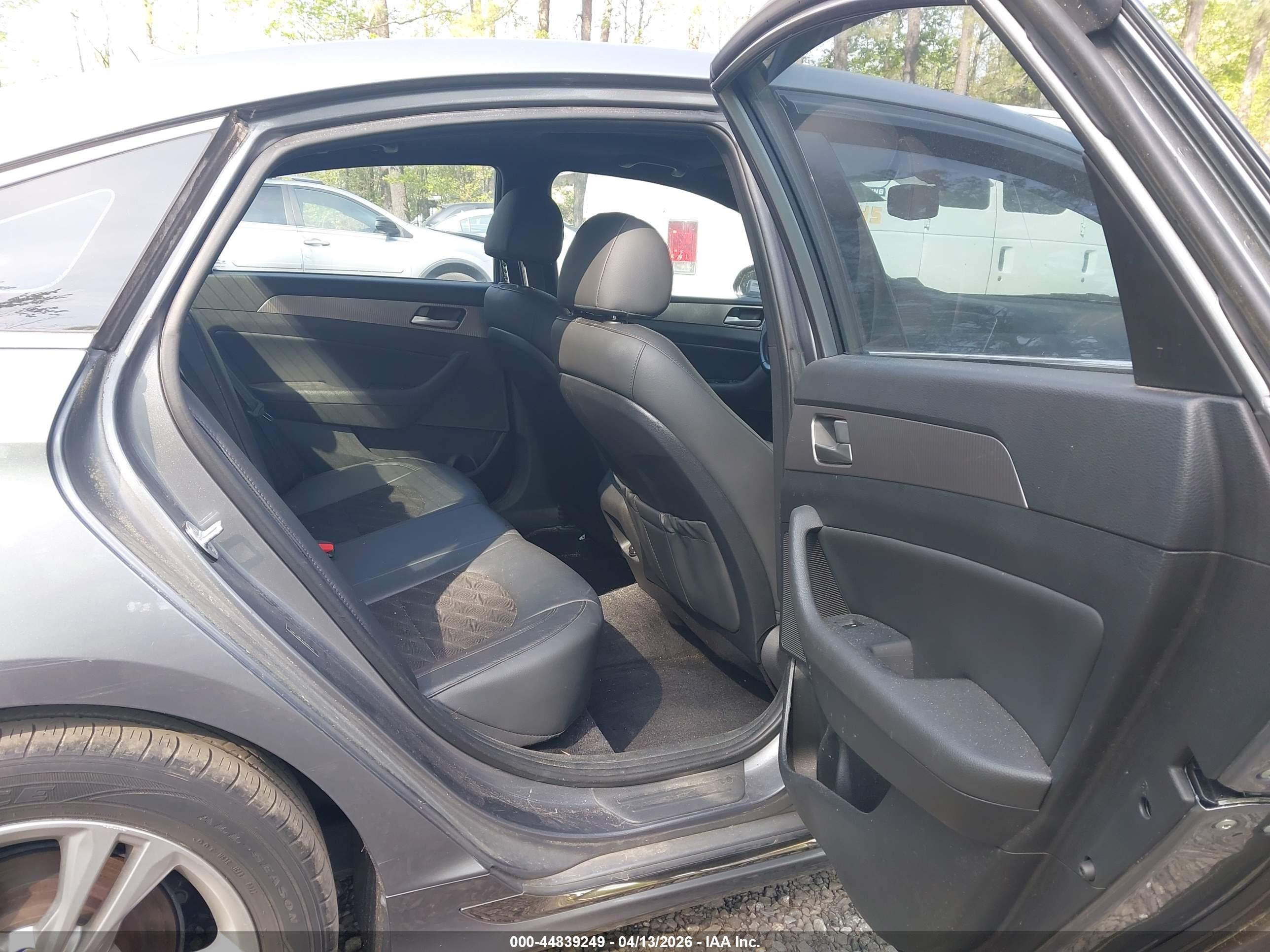 HYUNDAI SONATA image 8