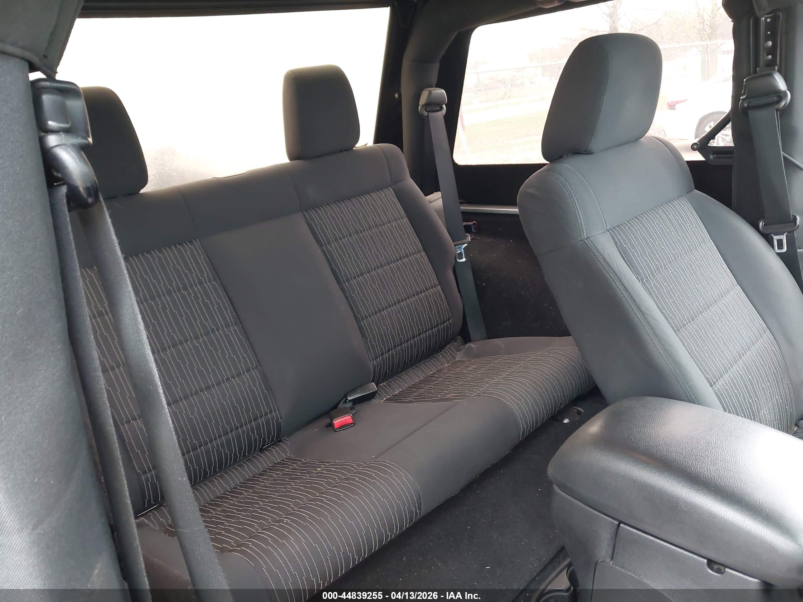 JEEP WRANGLER image 8