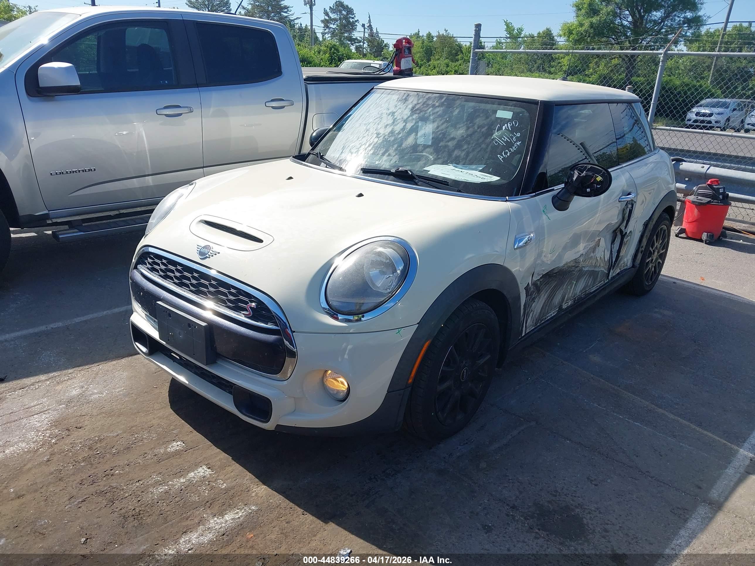 MINI HARDTOP image 2