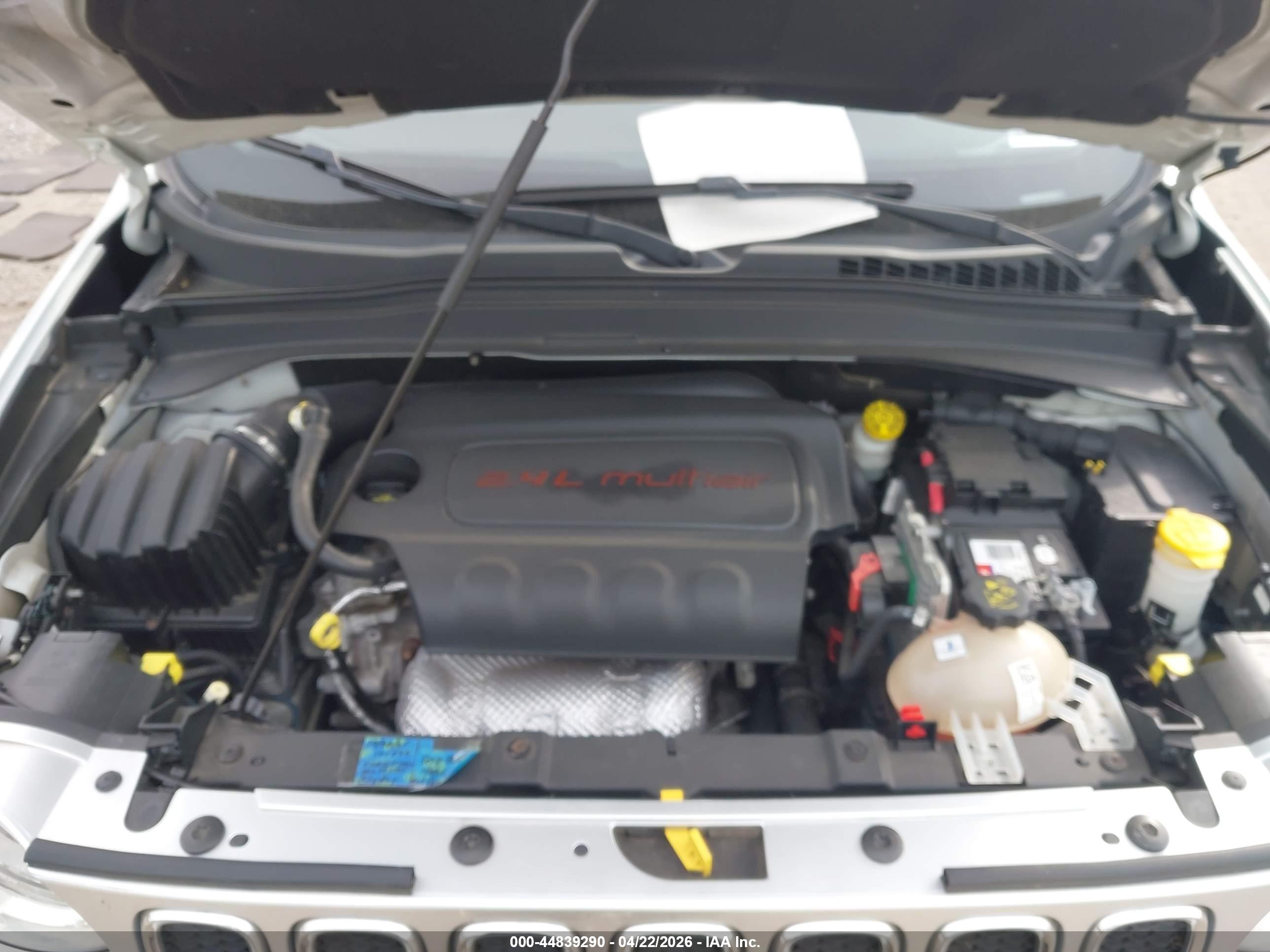 JEEP RENEGADE image 10