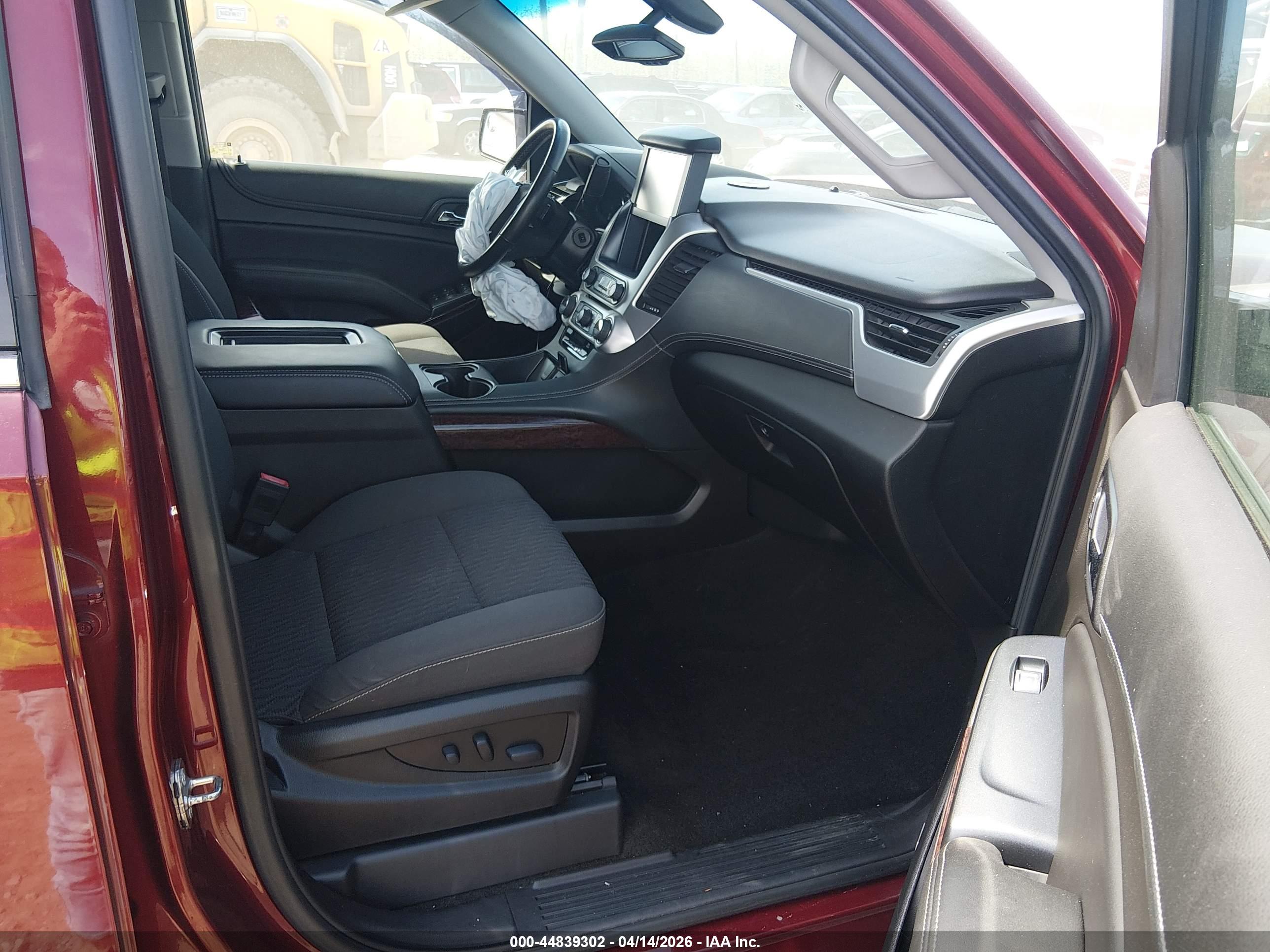 GMC YUKON image 5