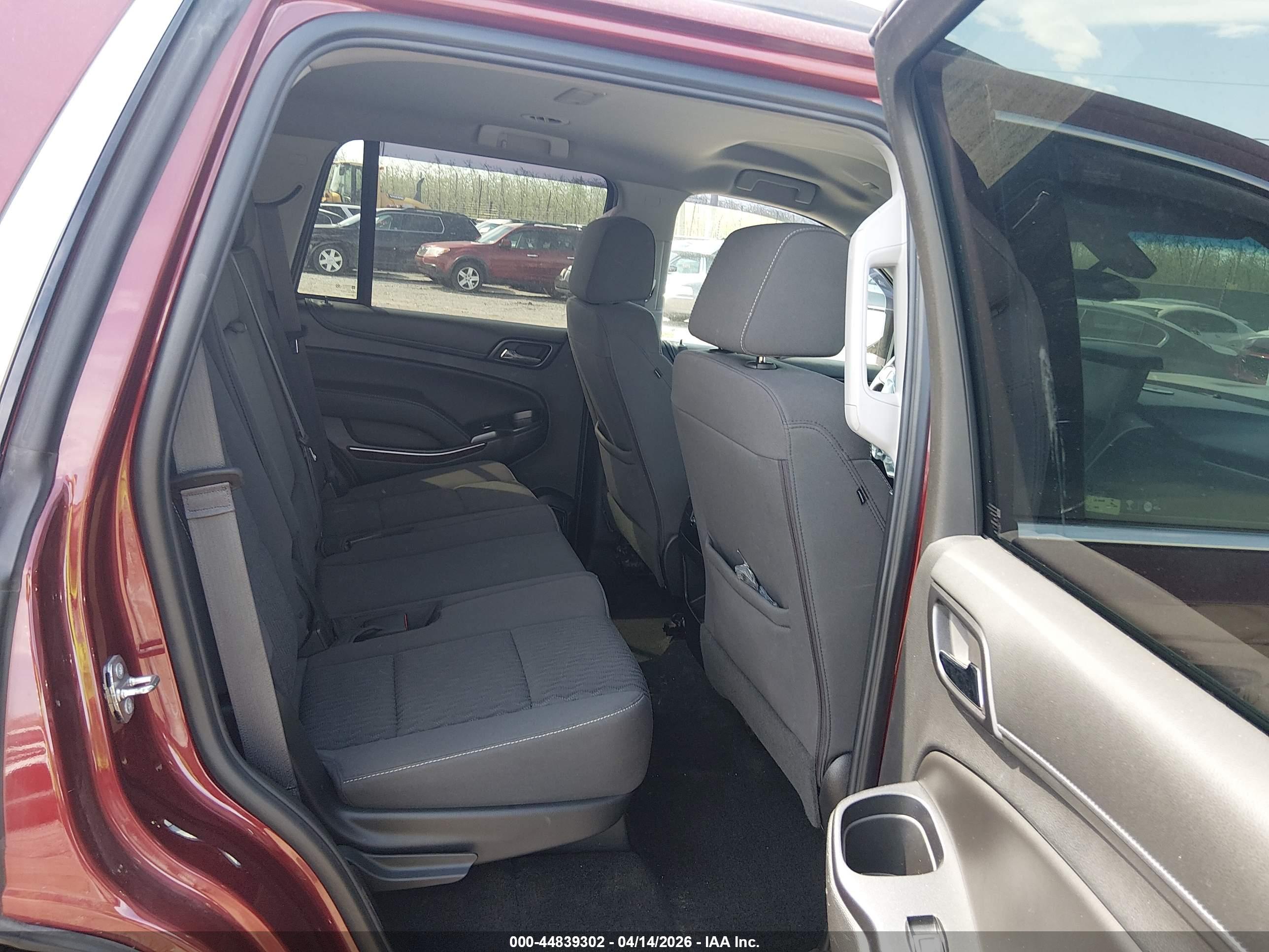 GMC YUKON image 8