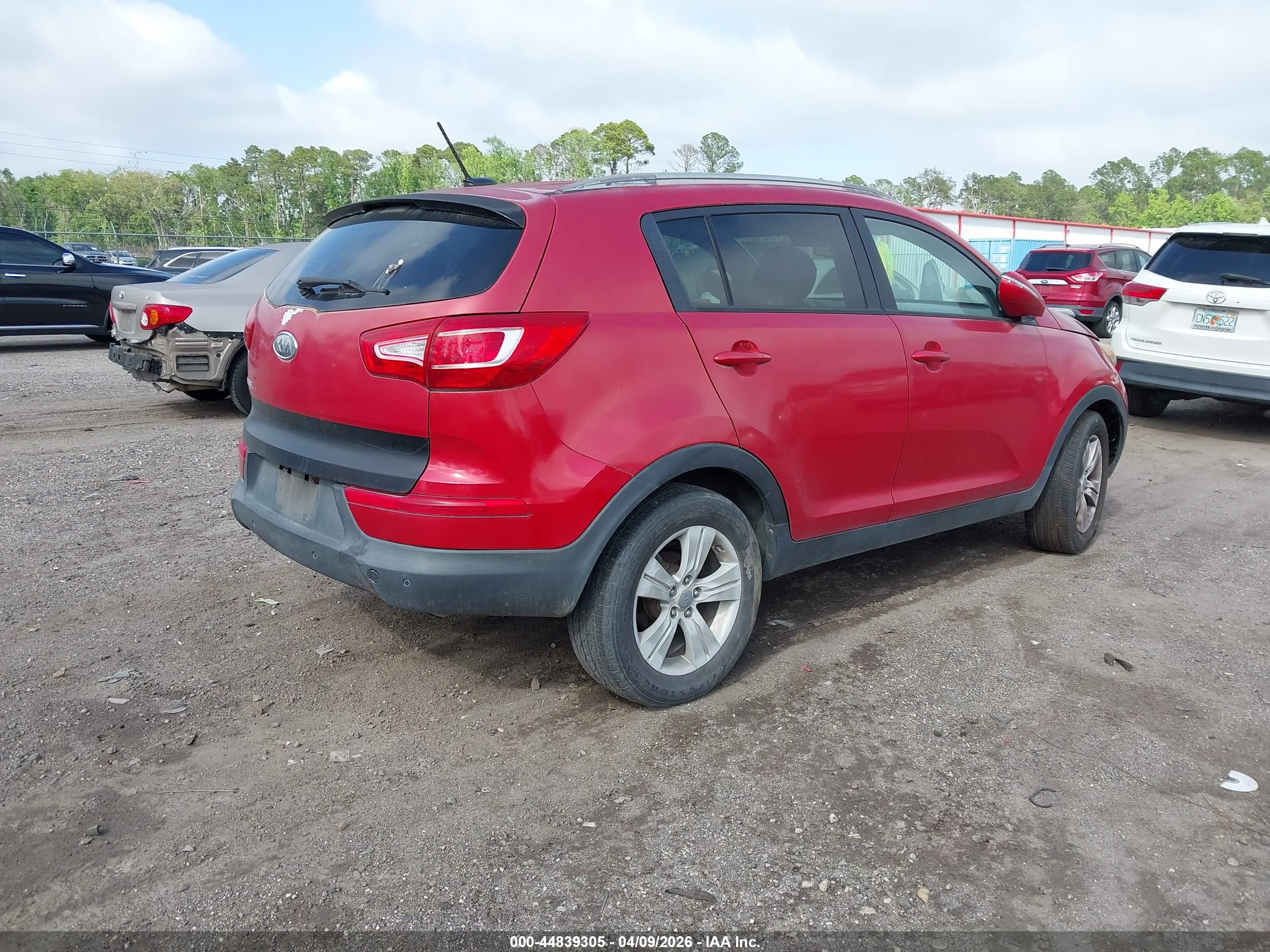 KIA SPORTAGE image 4