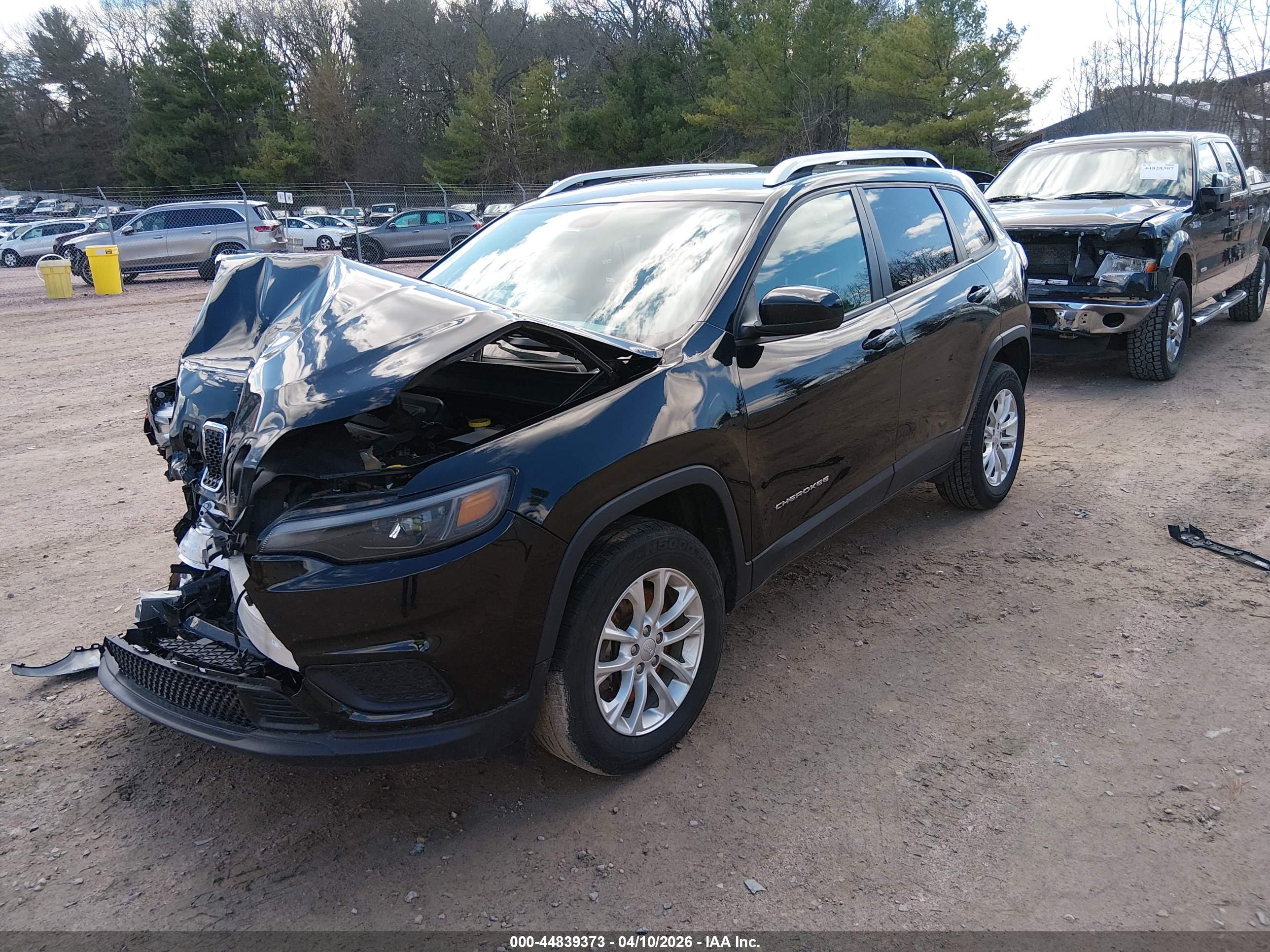 JEEP CHEROKEE image 2