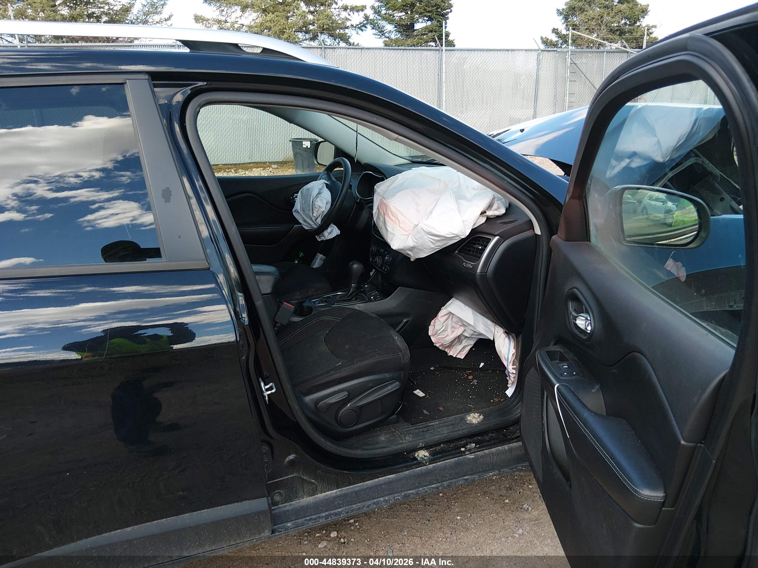 JEEP CHEROKEE image 5