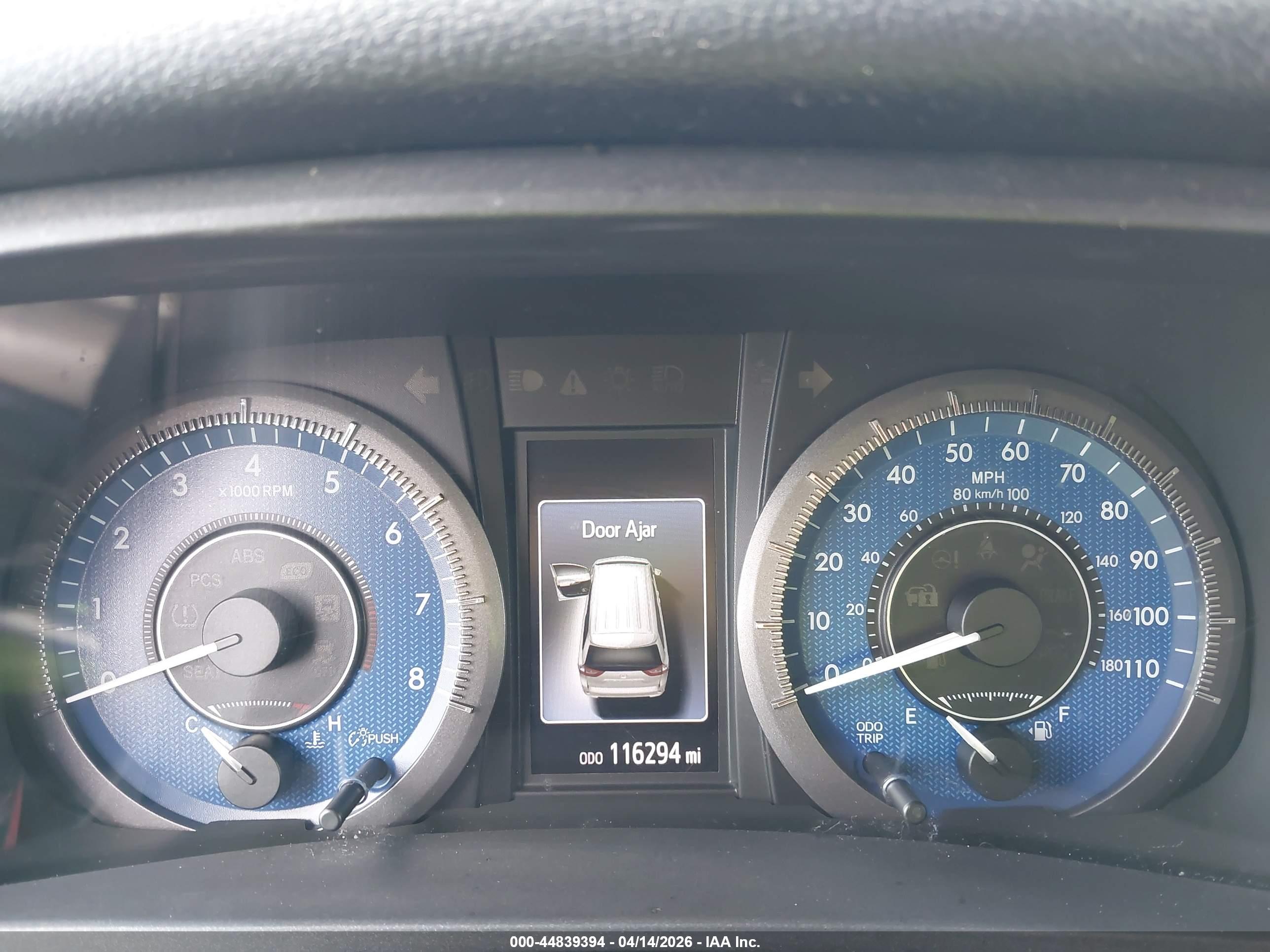 TOYOTA SIENNA image 7
