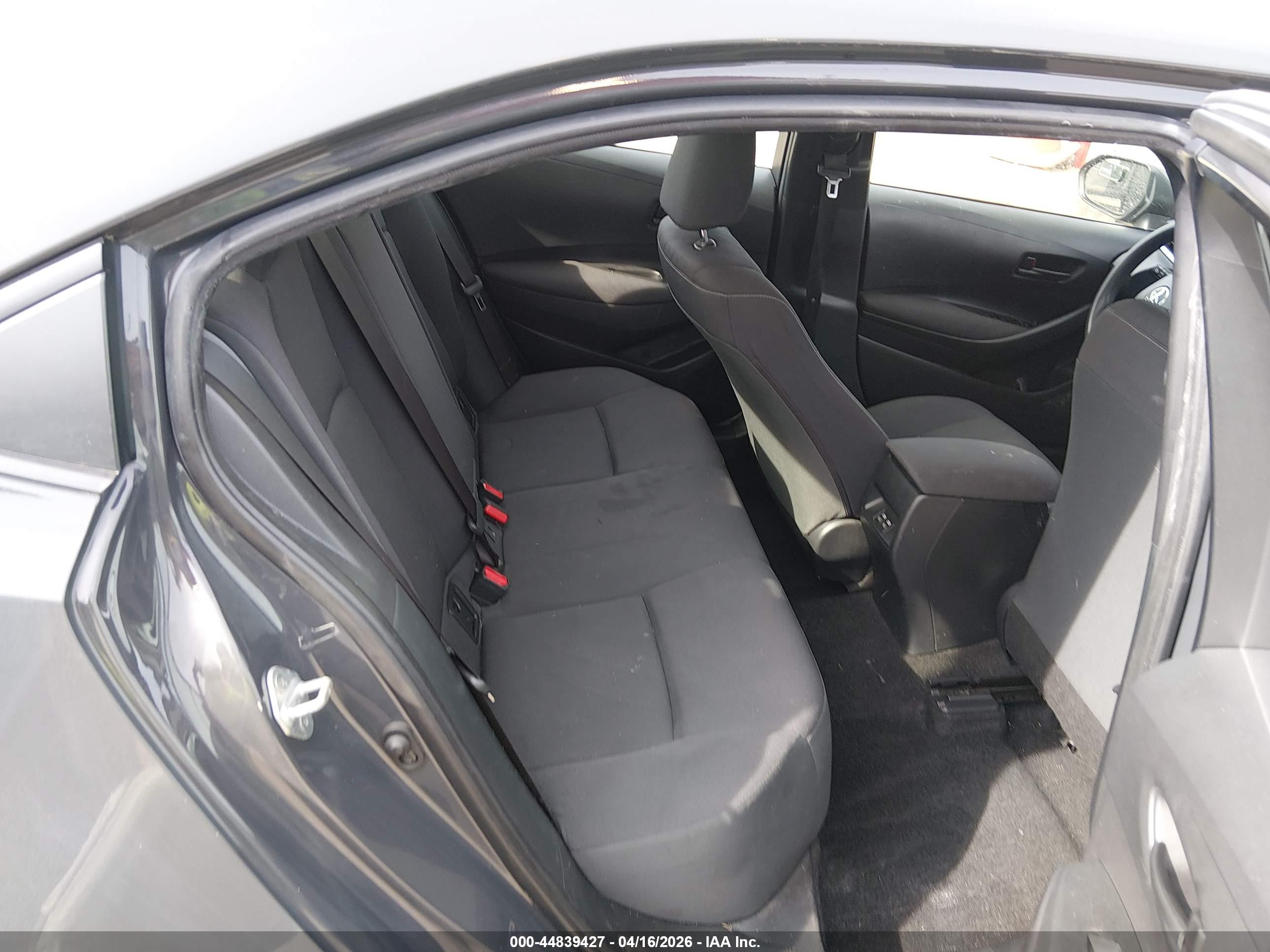 TOYOTA COROLLA image 8