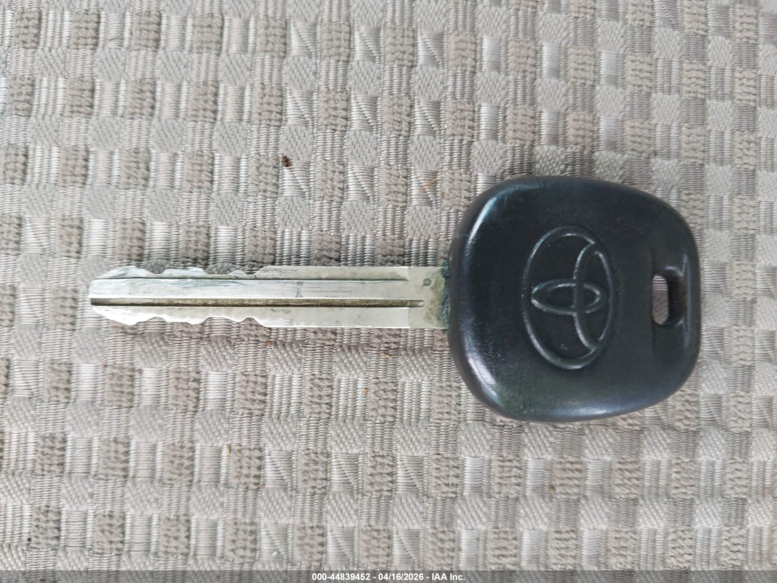 TOYOTA 4RUNNER image 11