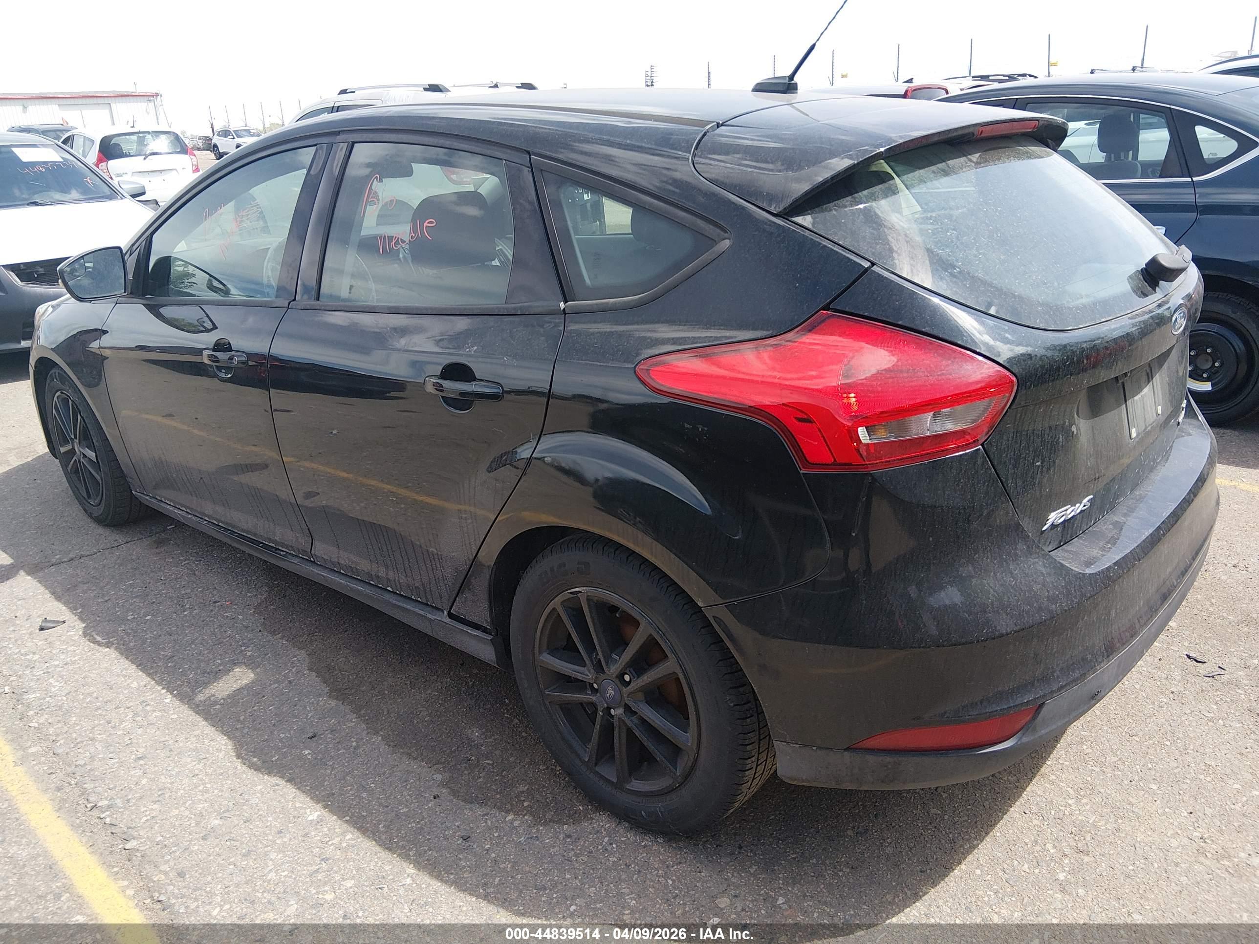 FORD FOCUS image 3