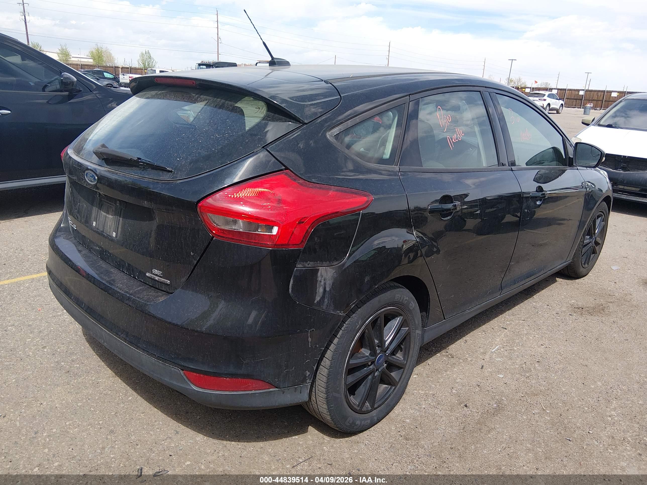 FORD FOCUS image 4