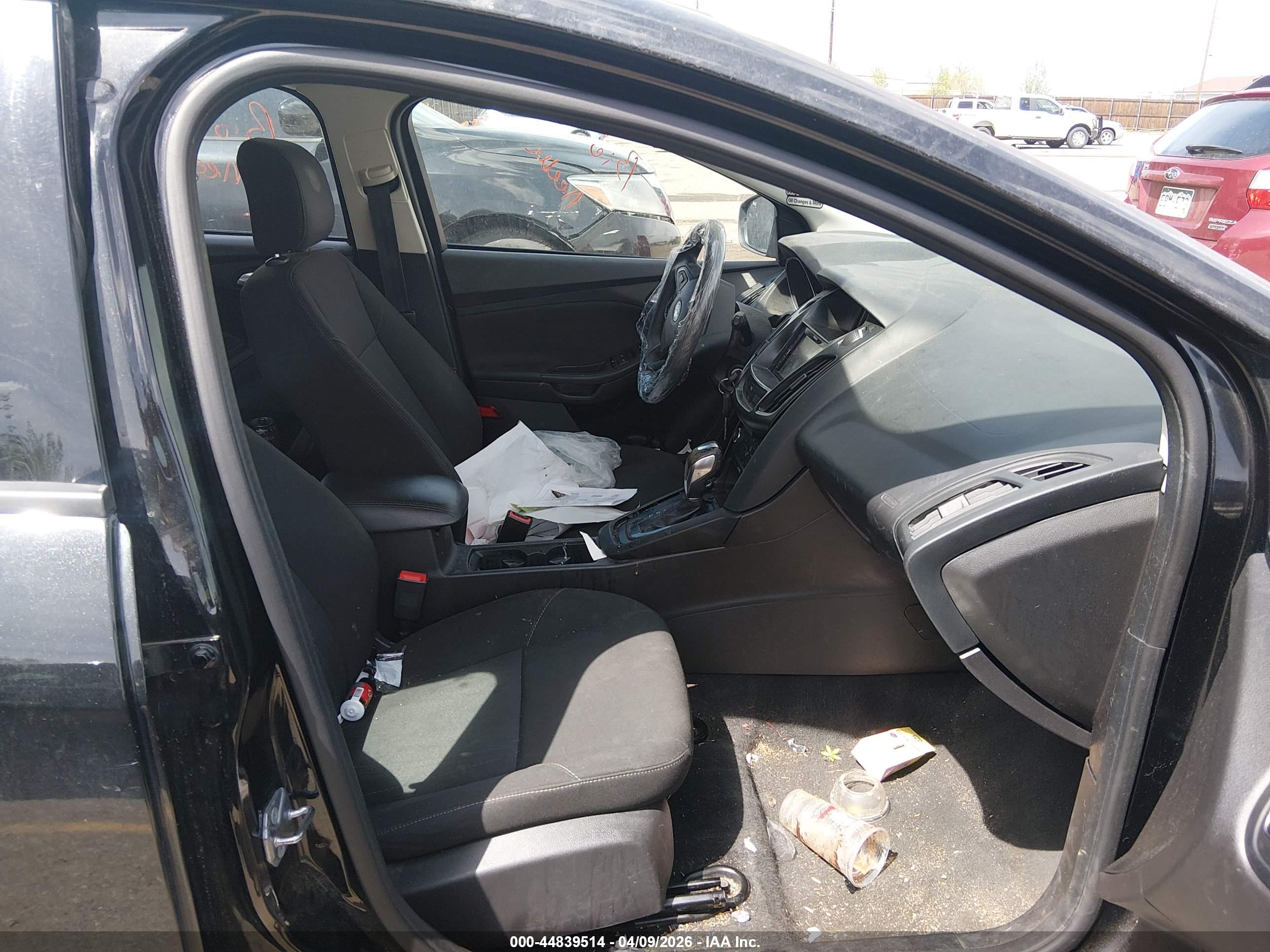 FORD FOCUS image 5