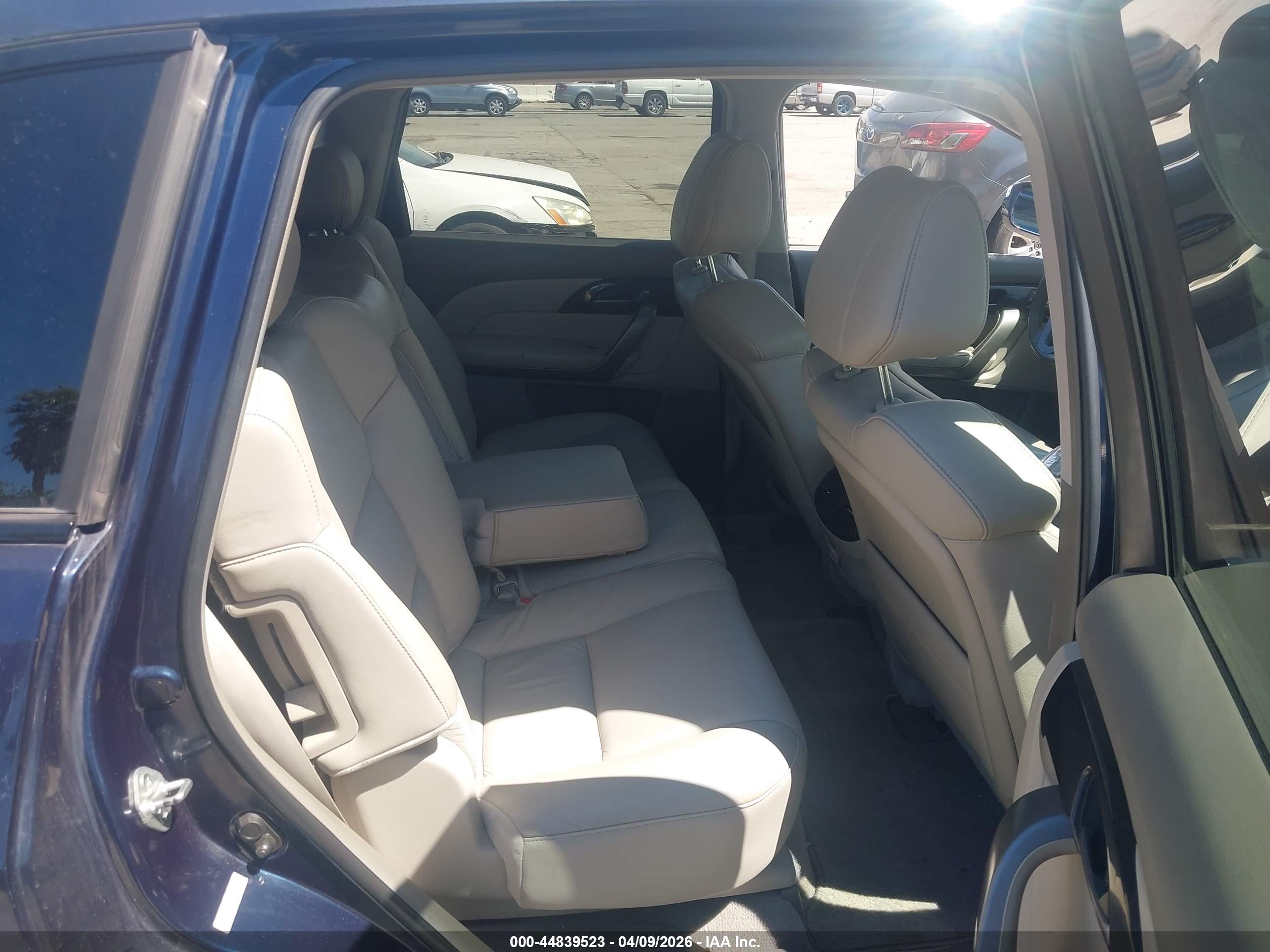 ACURA MDX image 8