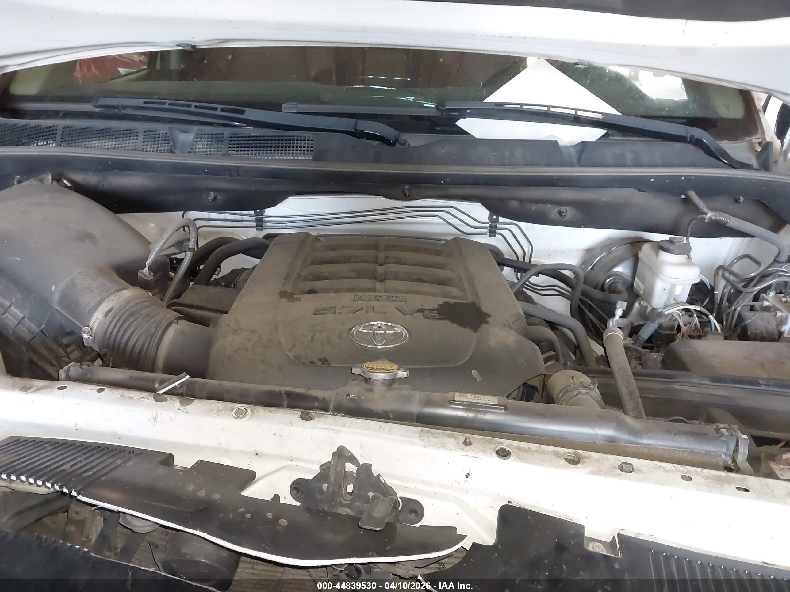 TOYOTA TUNDRA image 10