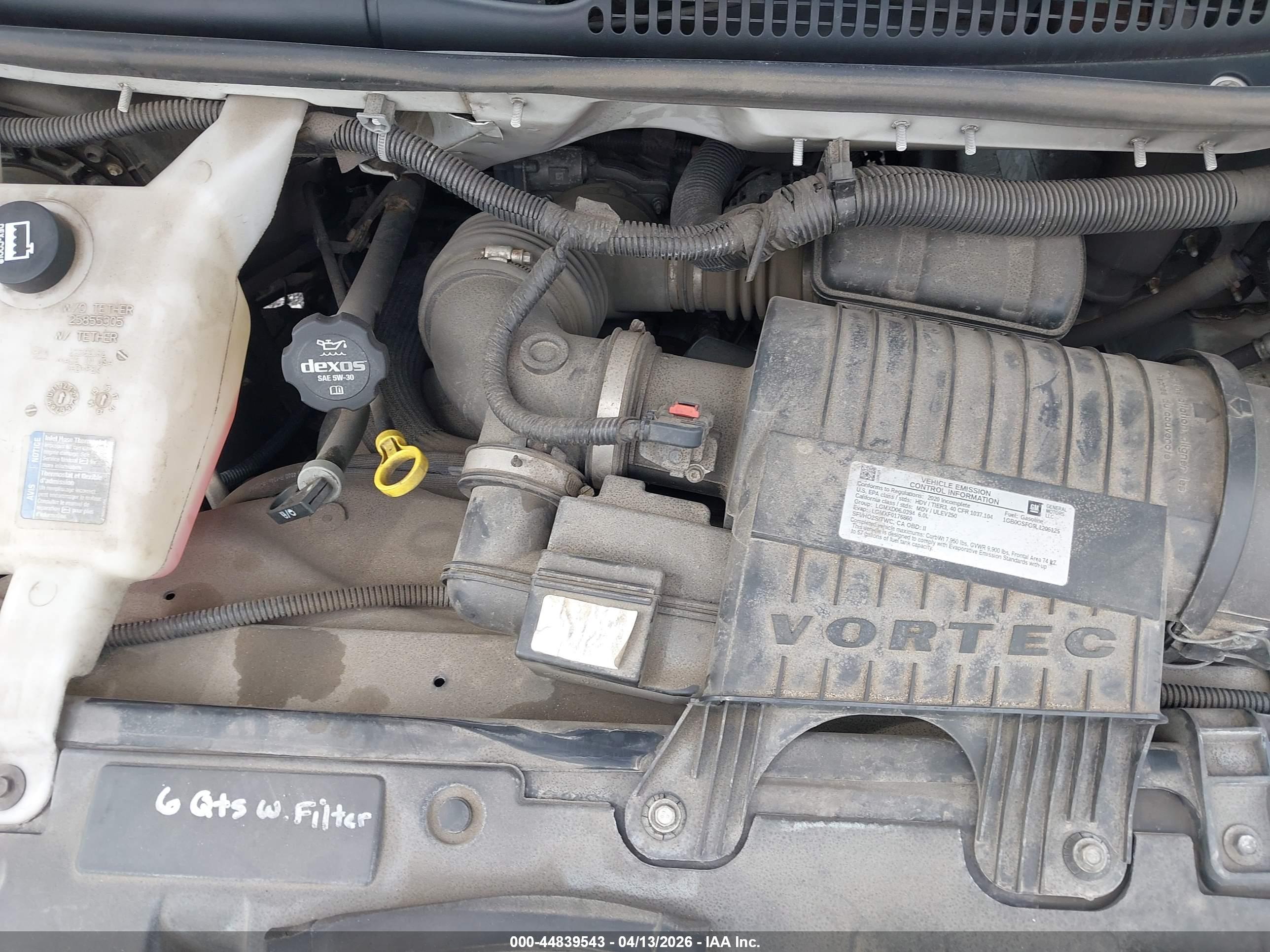CHEVROLET EXPRESS image 10