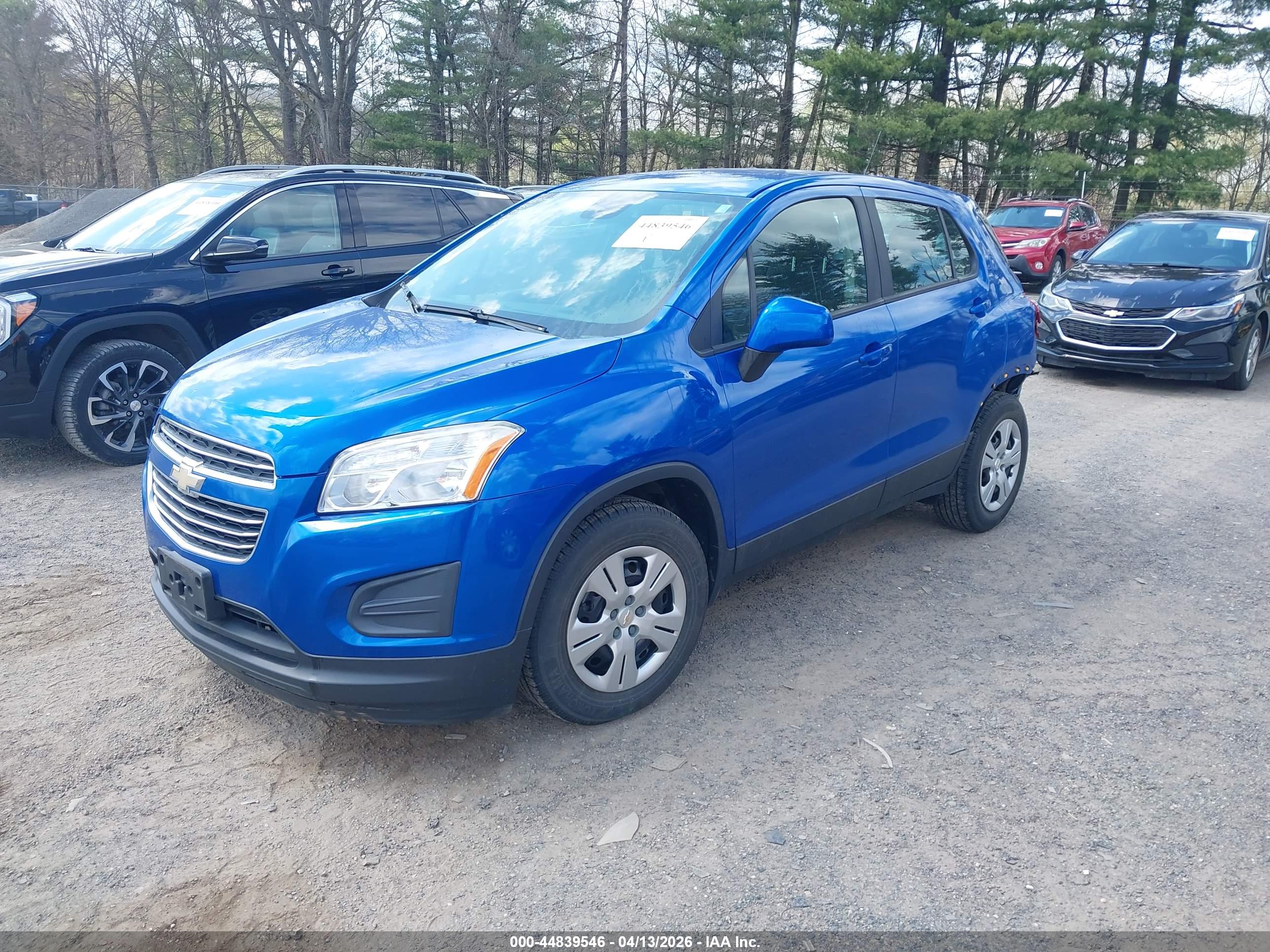 CHEVROLET TRAX image 2