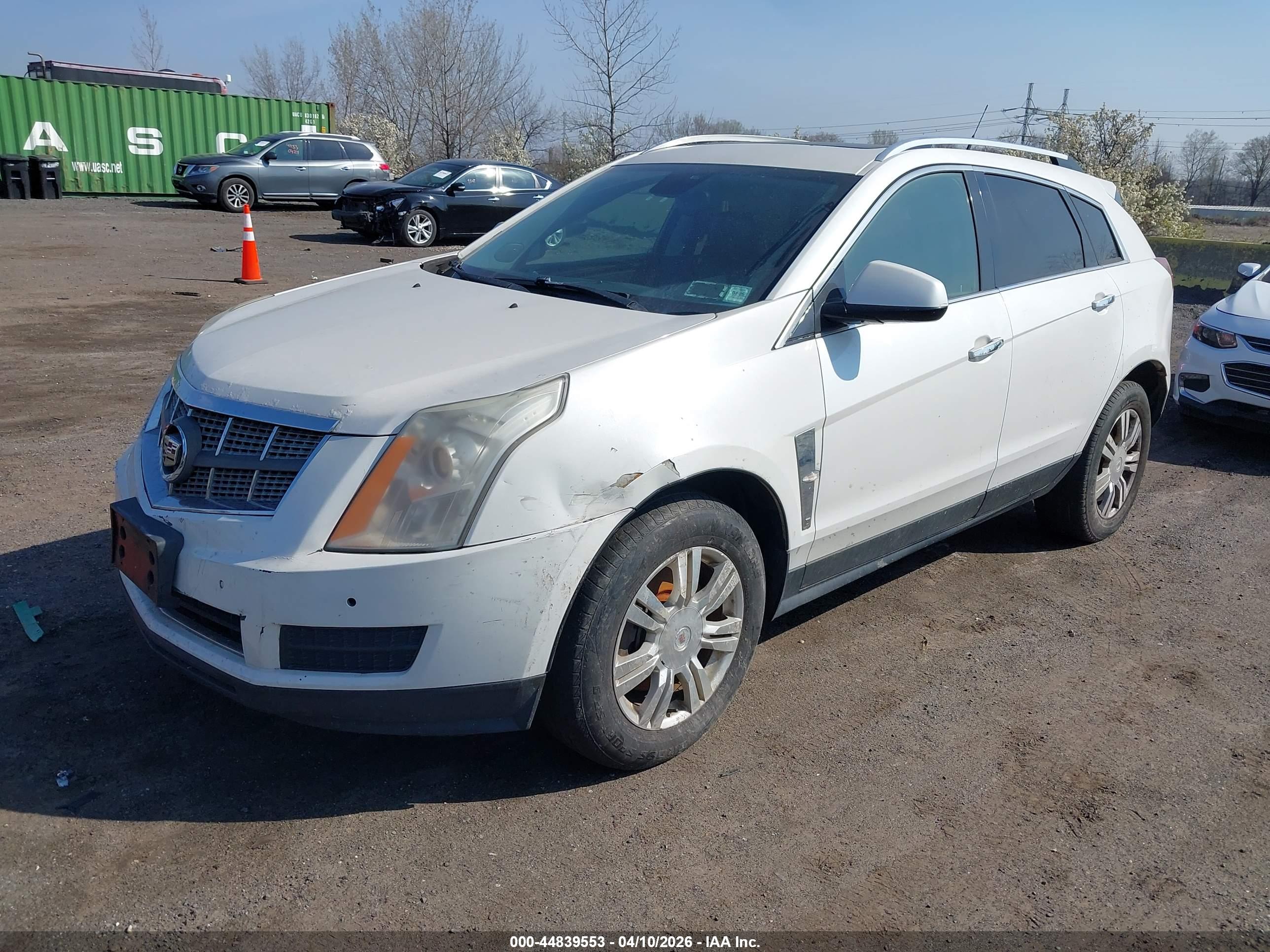 CADILLAC SRX image 2