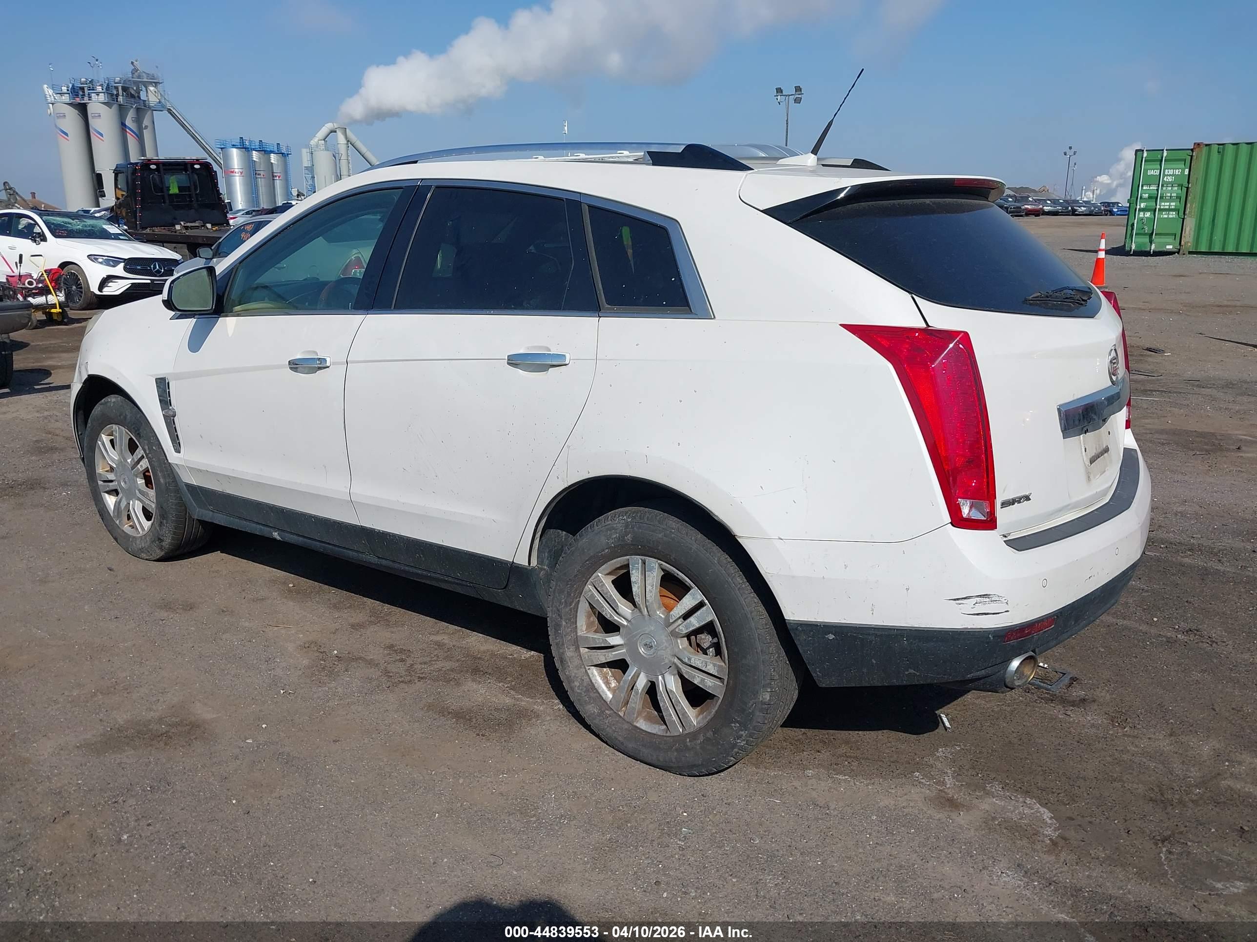 CADILLAC SRX image 3