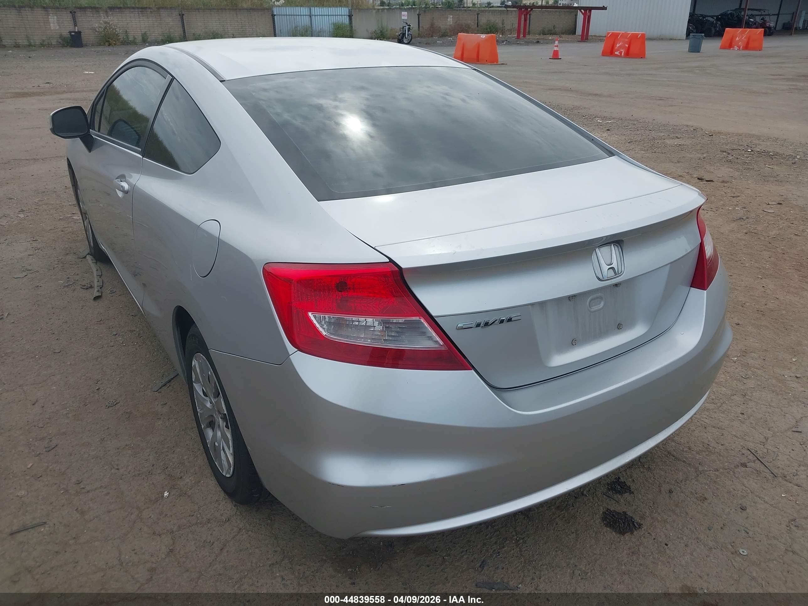 HONDA CIVIC image 3