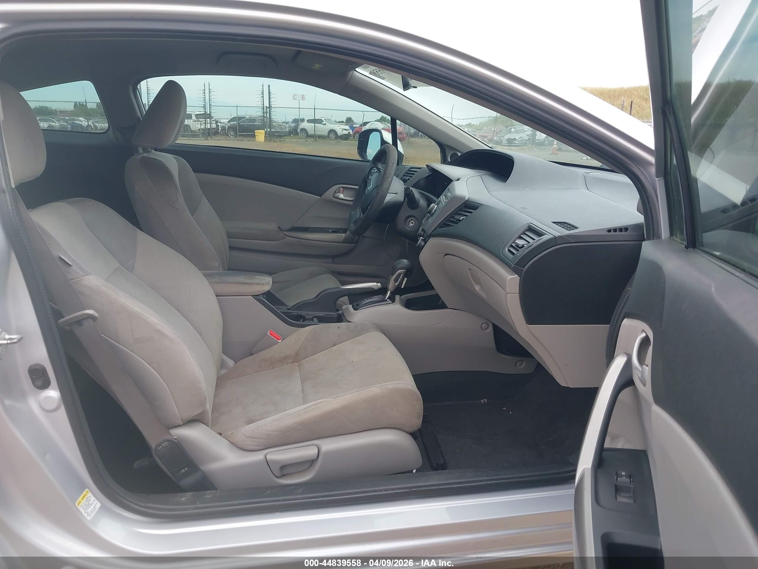 HONDA CIVIC image 5