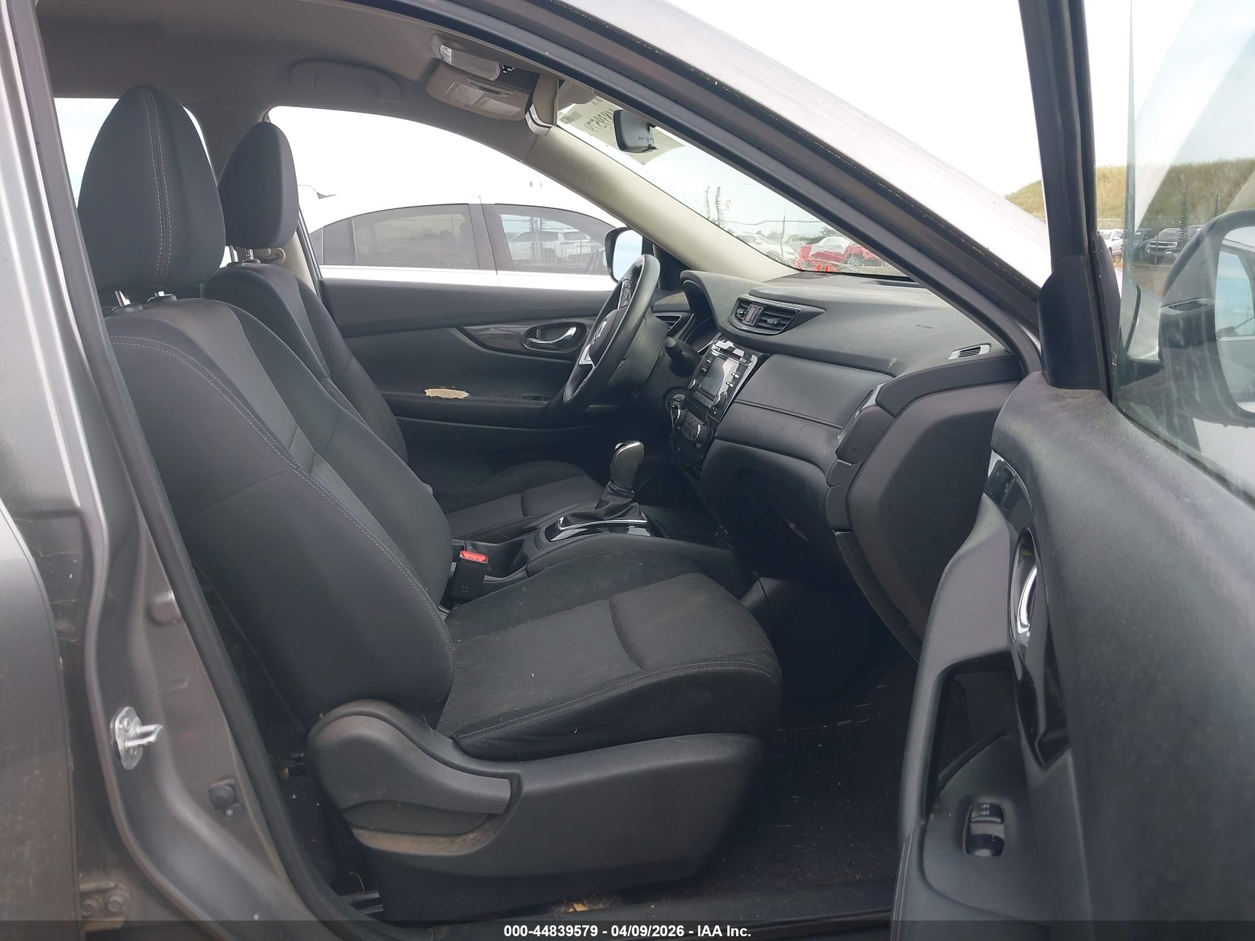 NISSAN ROGUE image 5
