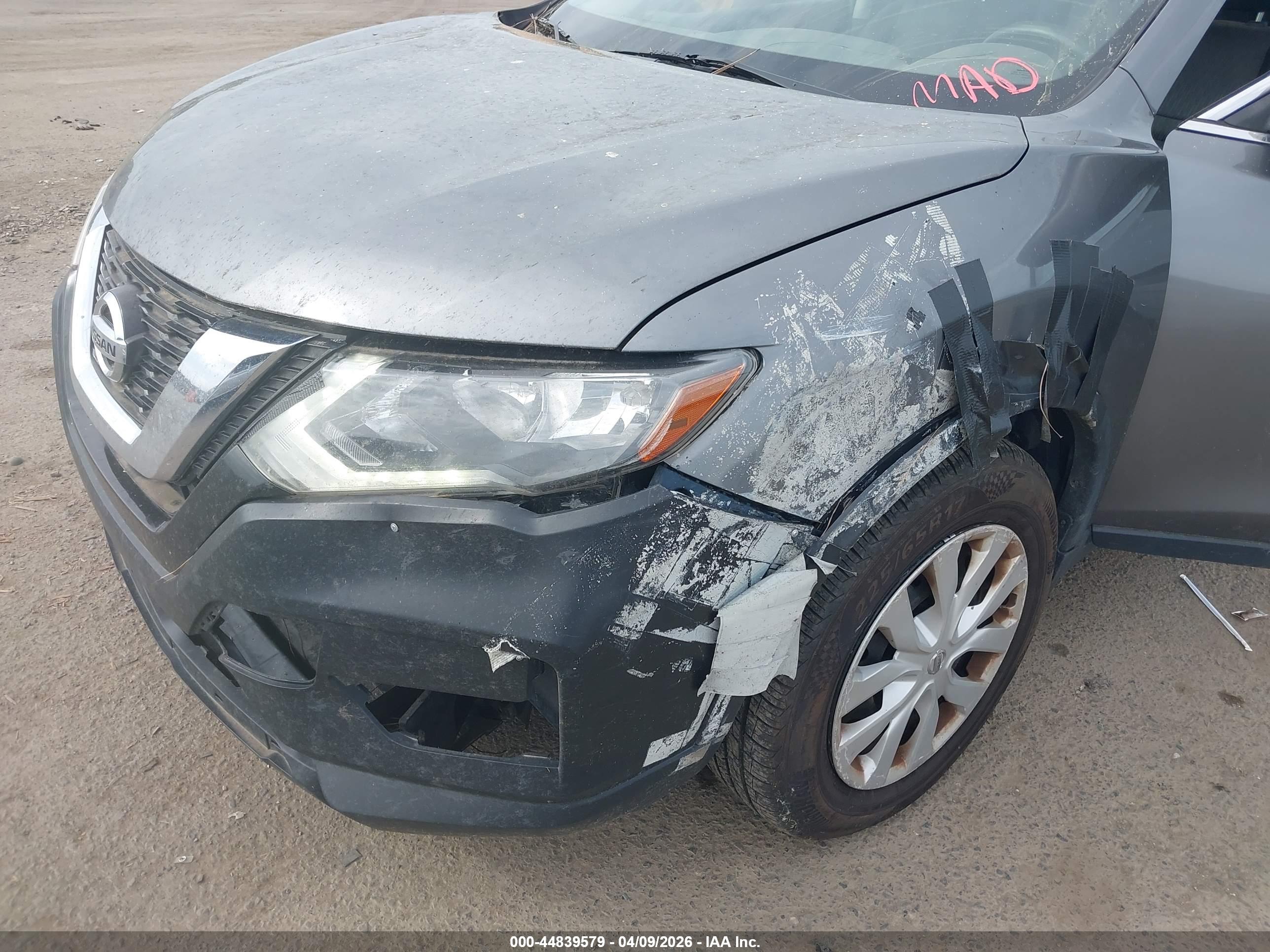 NISSAN ROGUE image 6