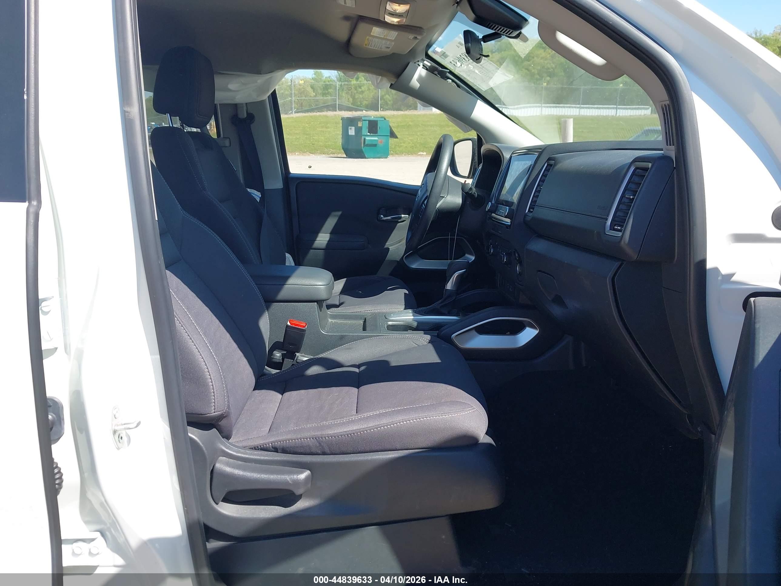 NISSAN FRONTIER image 5