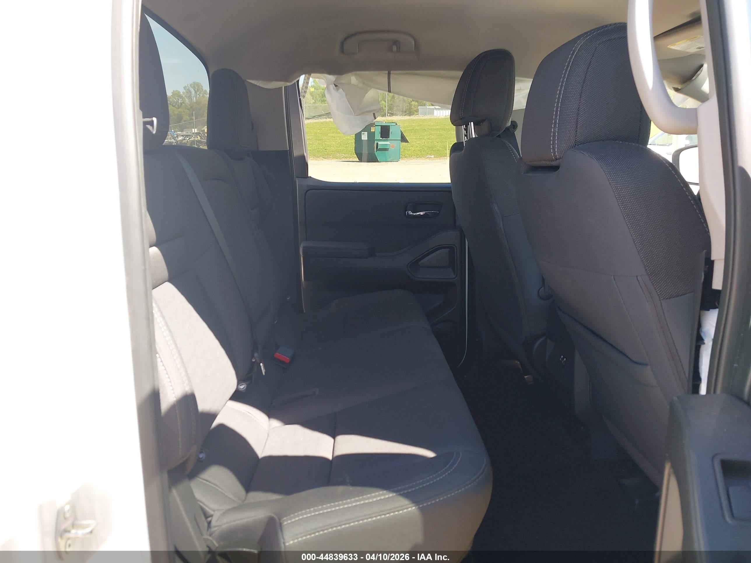 NISSAN FRONTIER image 8
