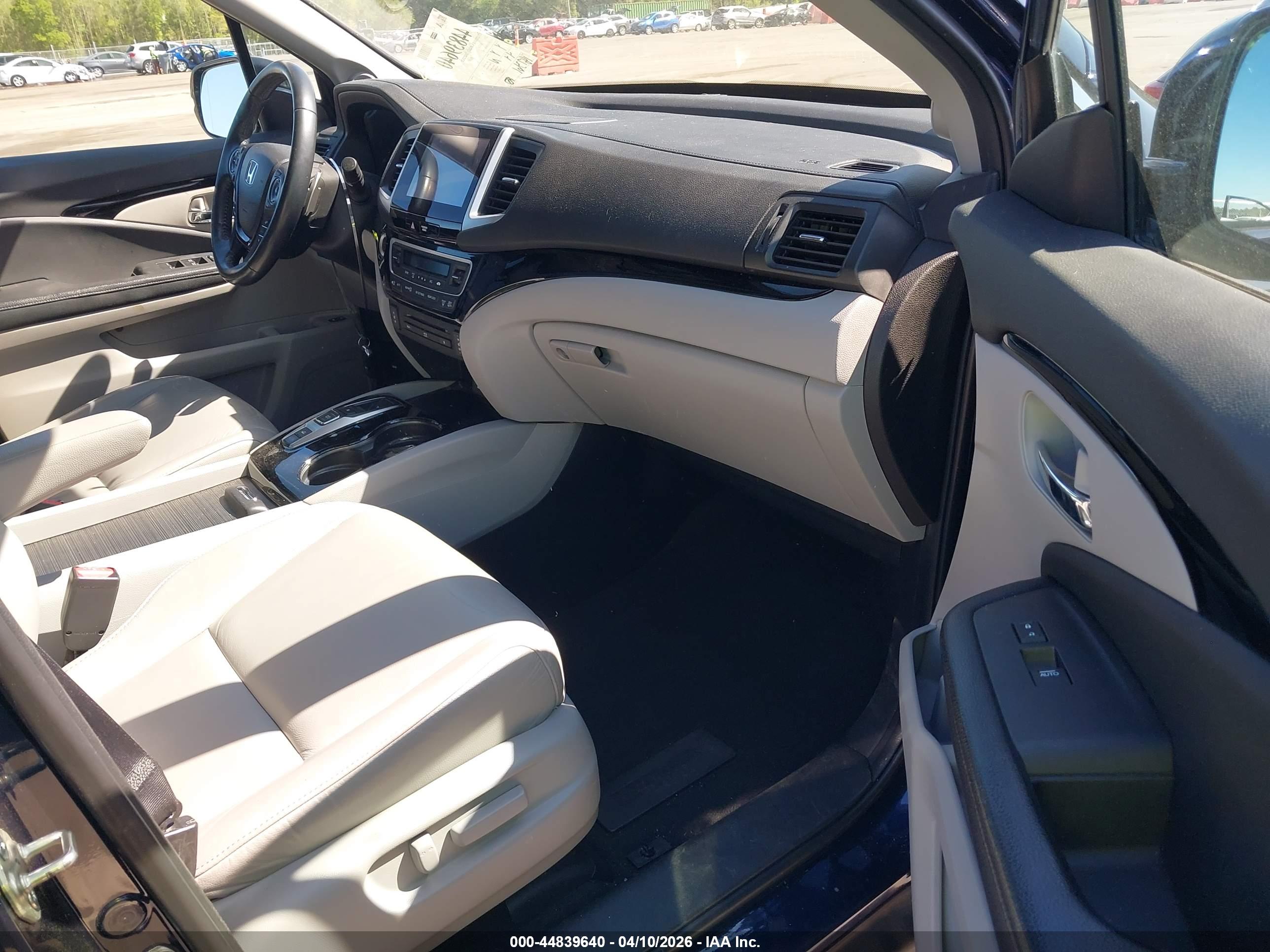 HONDA PILOT image 5