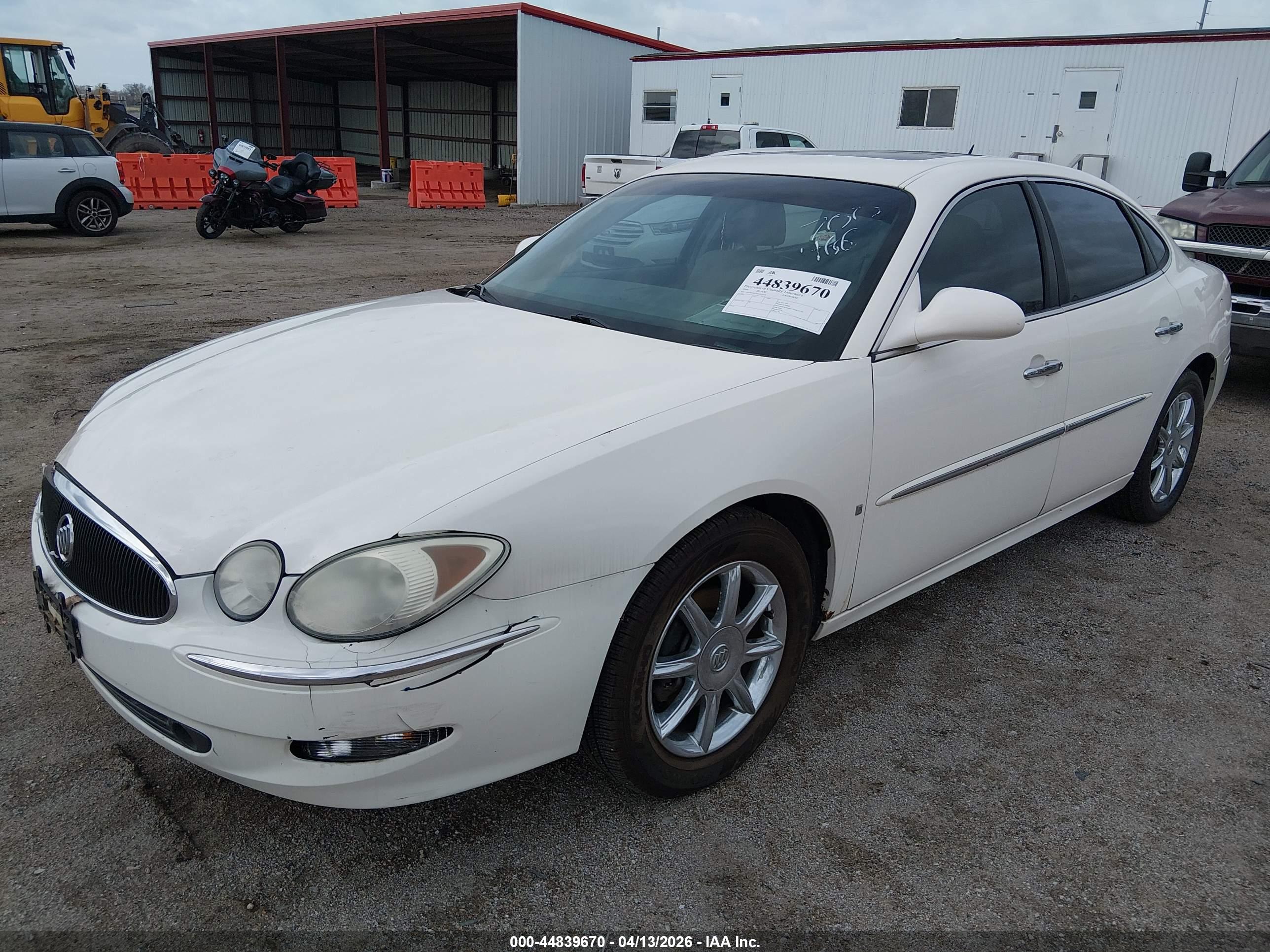 BUICK LACROSSE image 2