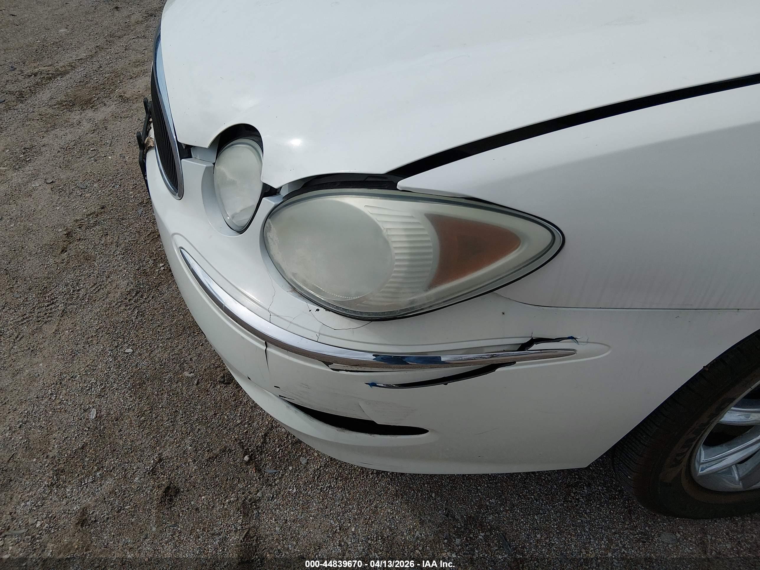 BUICK LACROSSE image 6