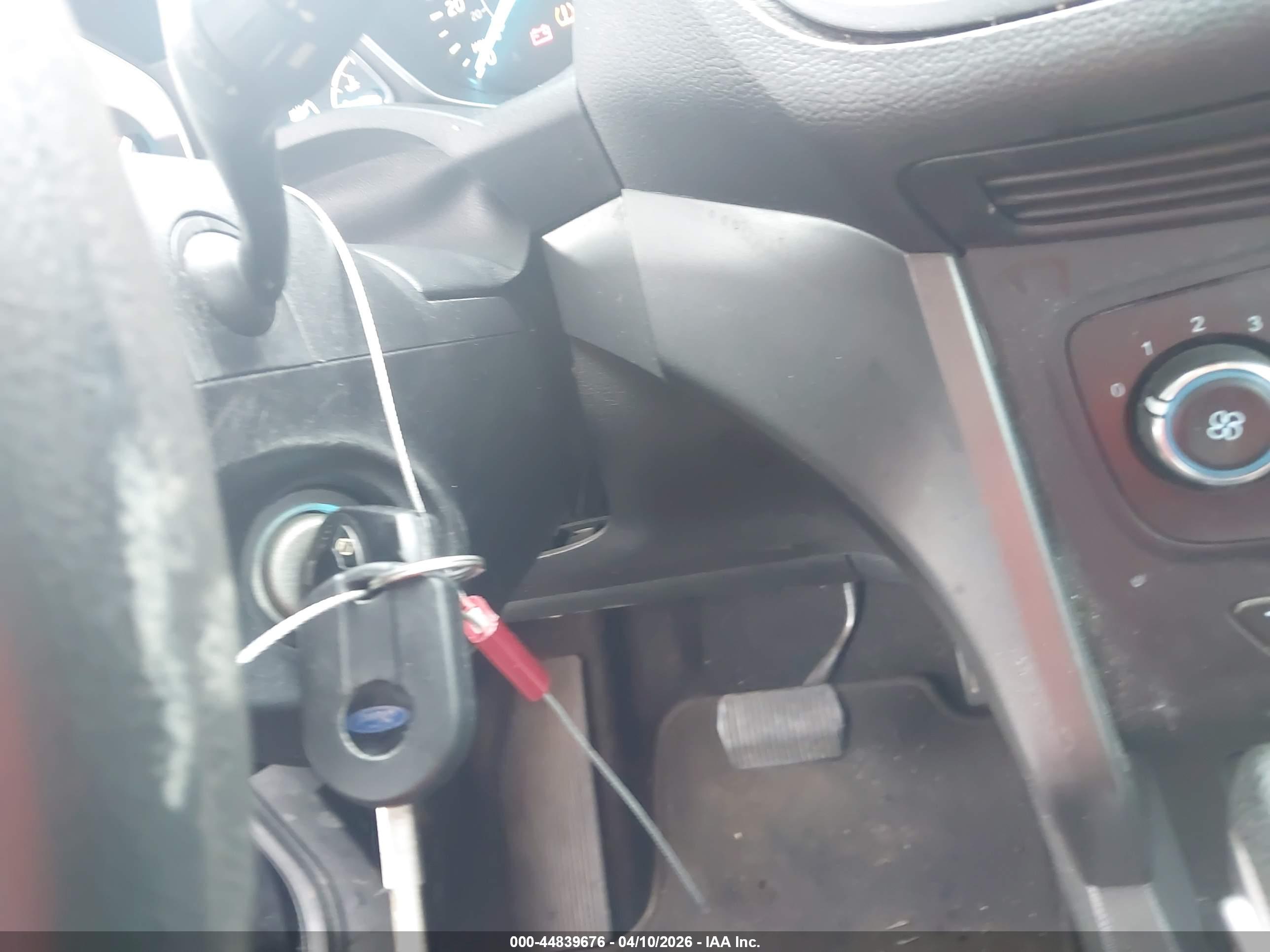 FORD ESCAPE image 11