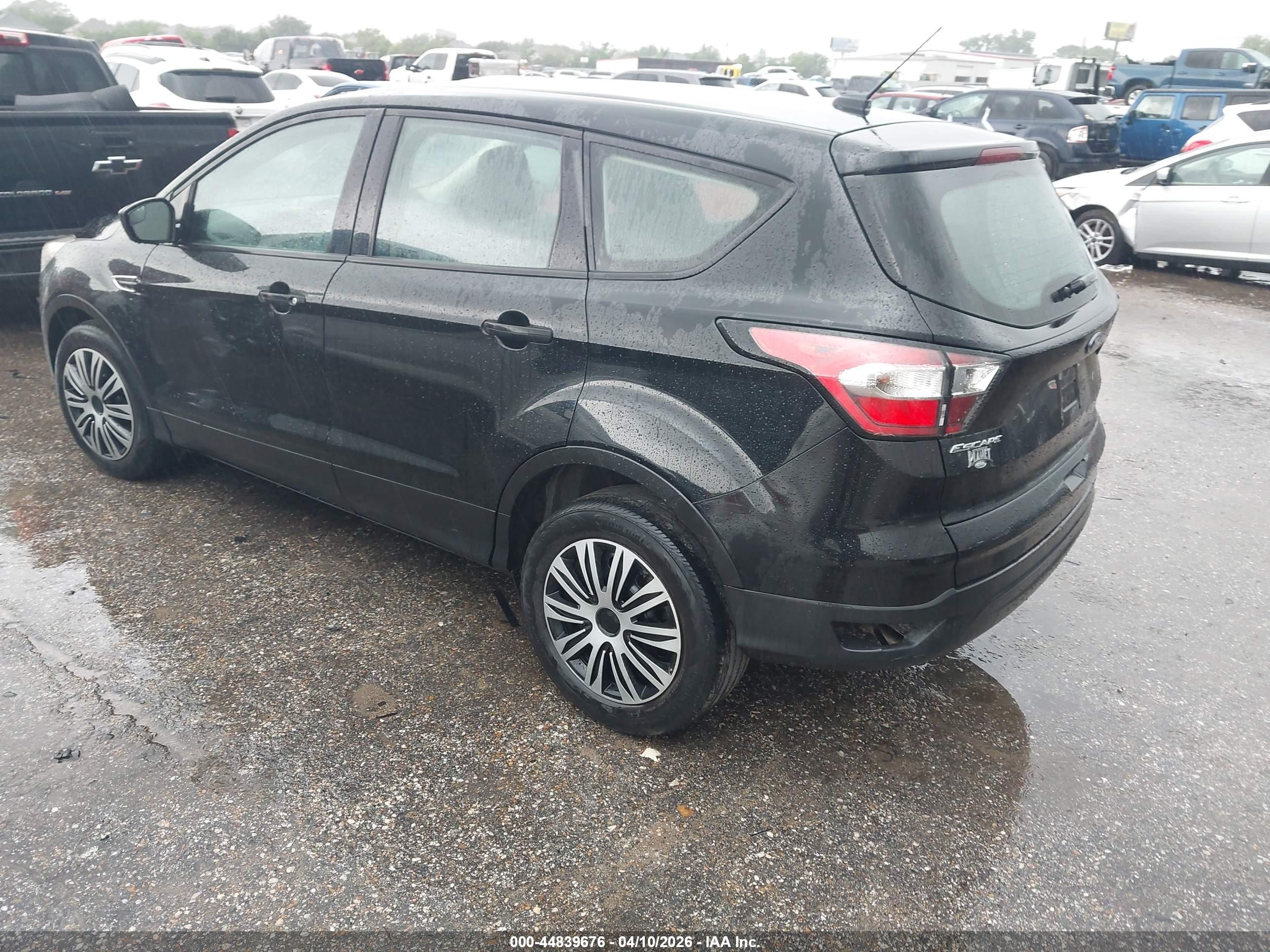 FORD ESCAPE image 3