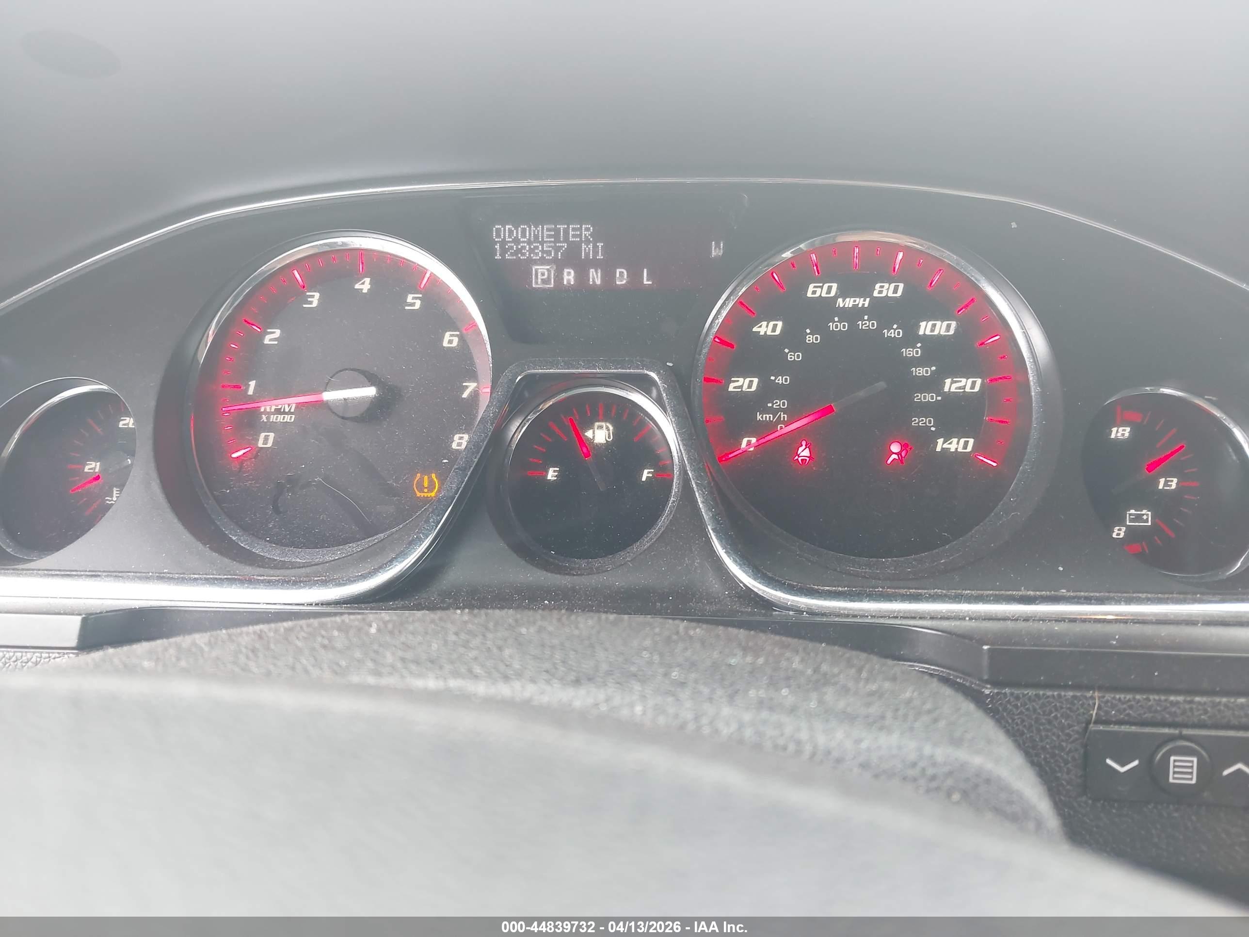 GMC ACADIA image 7
