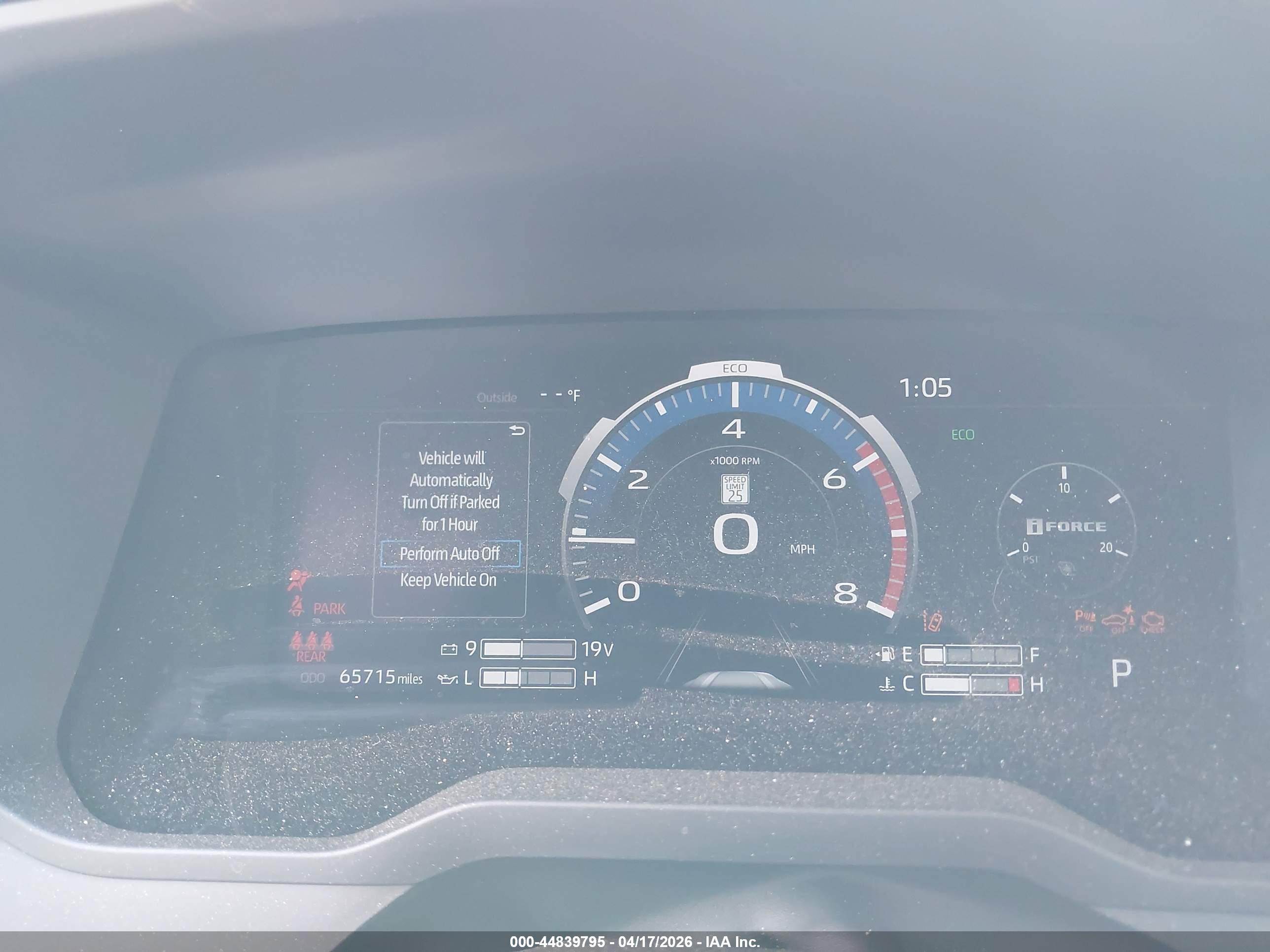 TOYOTA TUNDRA image 7