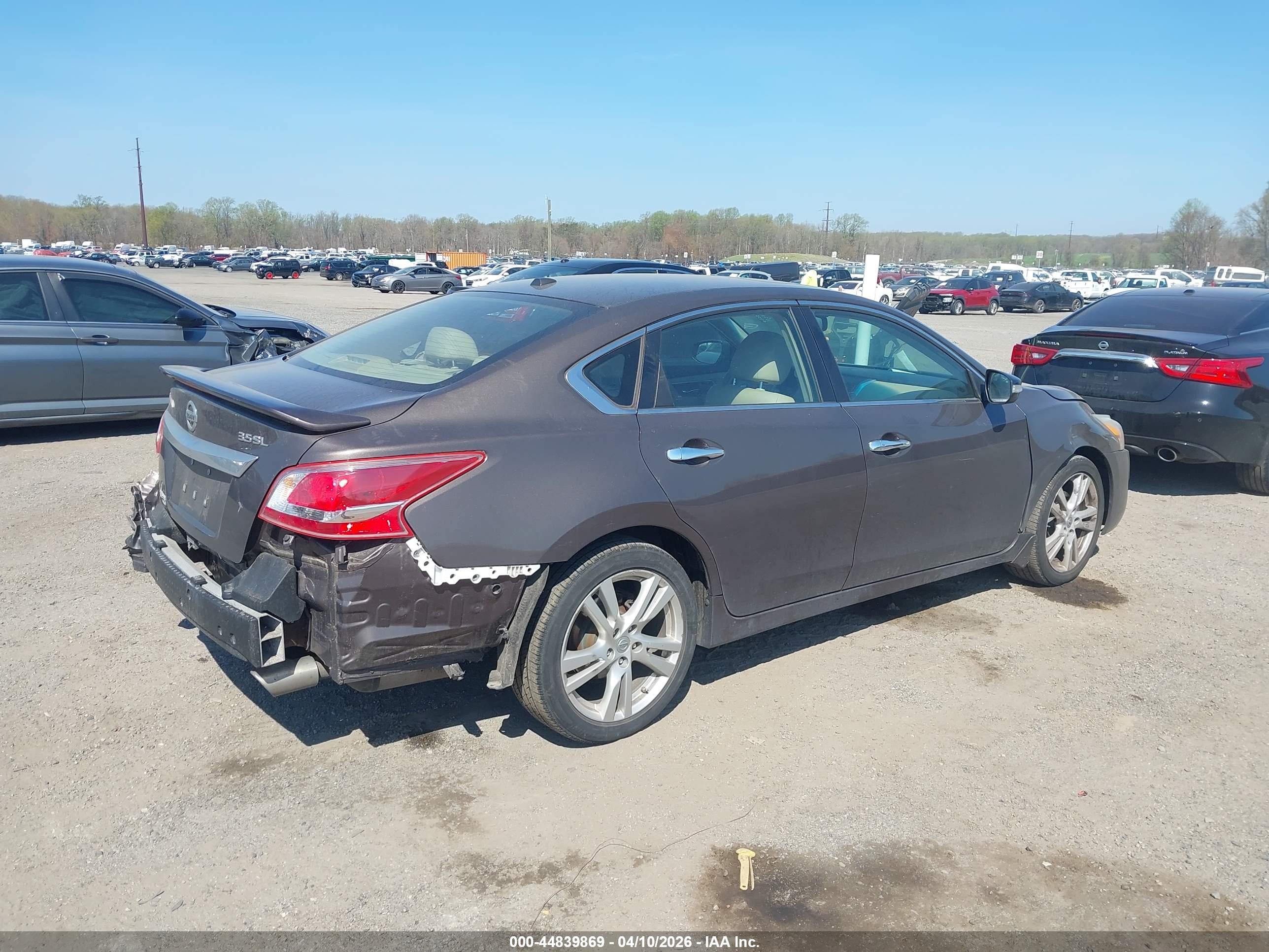NISSAN ALTIMA image 4