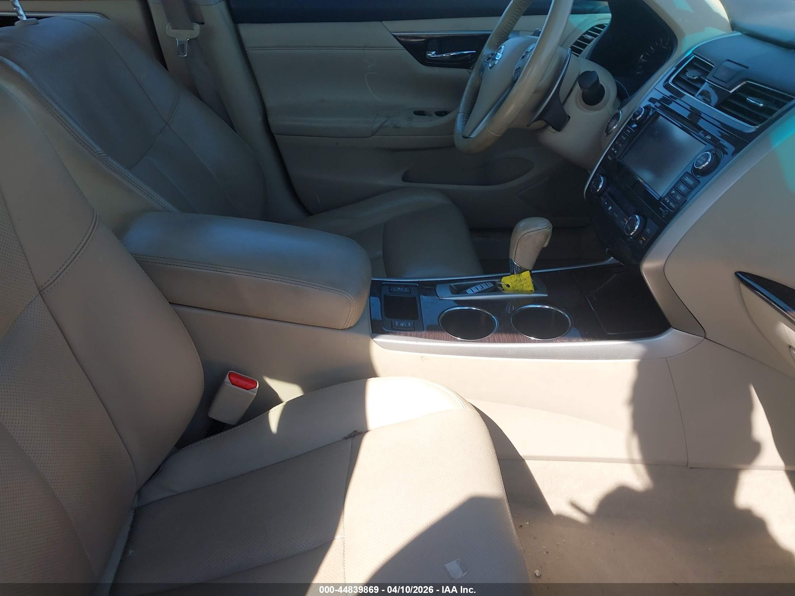 NISSAN ALTIMA image 5