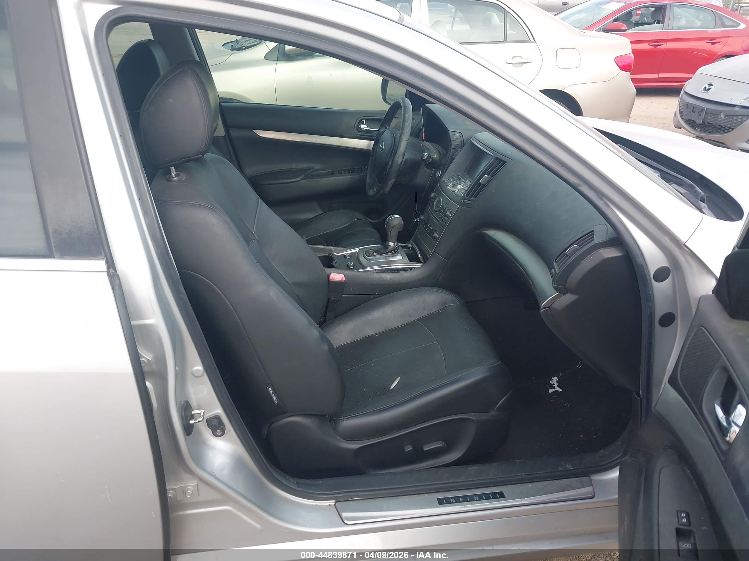 INFINITI Q40 image 5