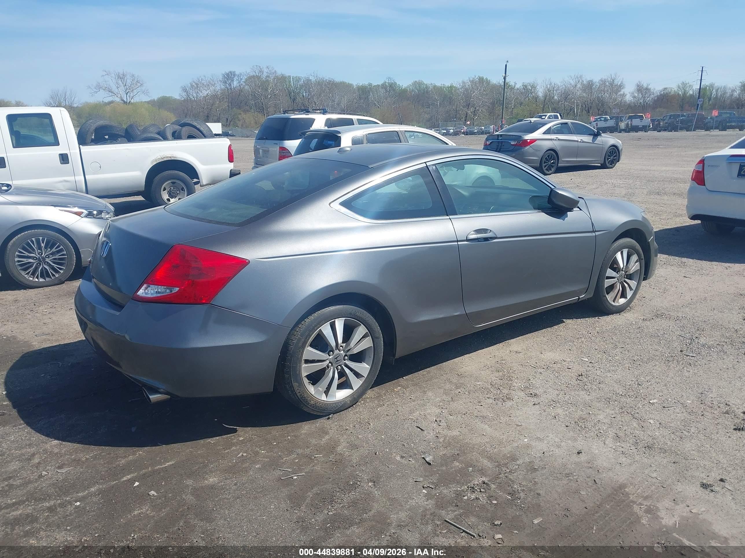 HONDA ACCORD image 4