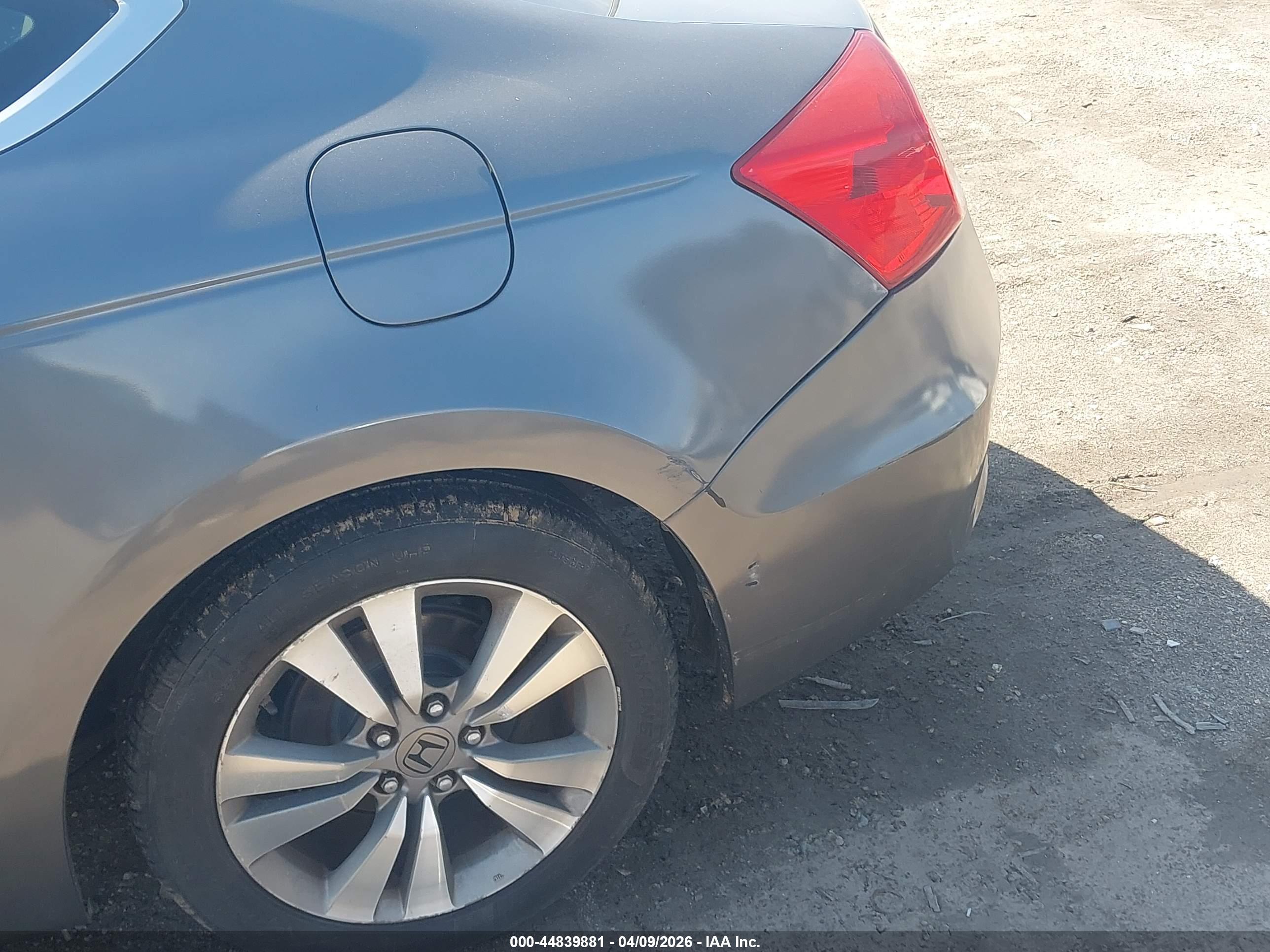 HONDA ACCORD image 6