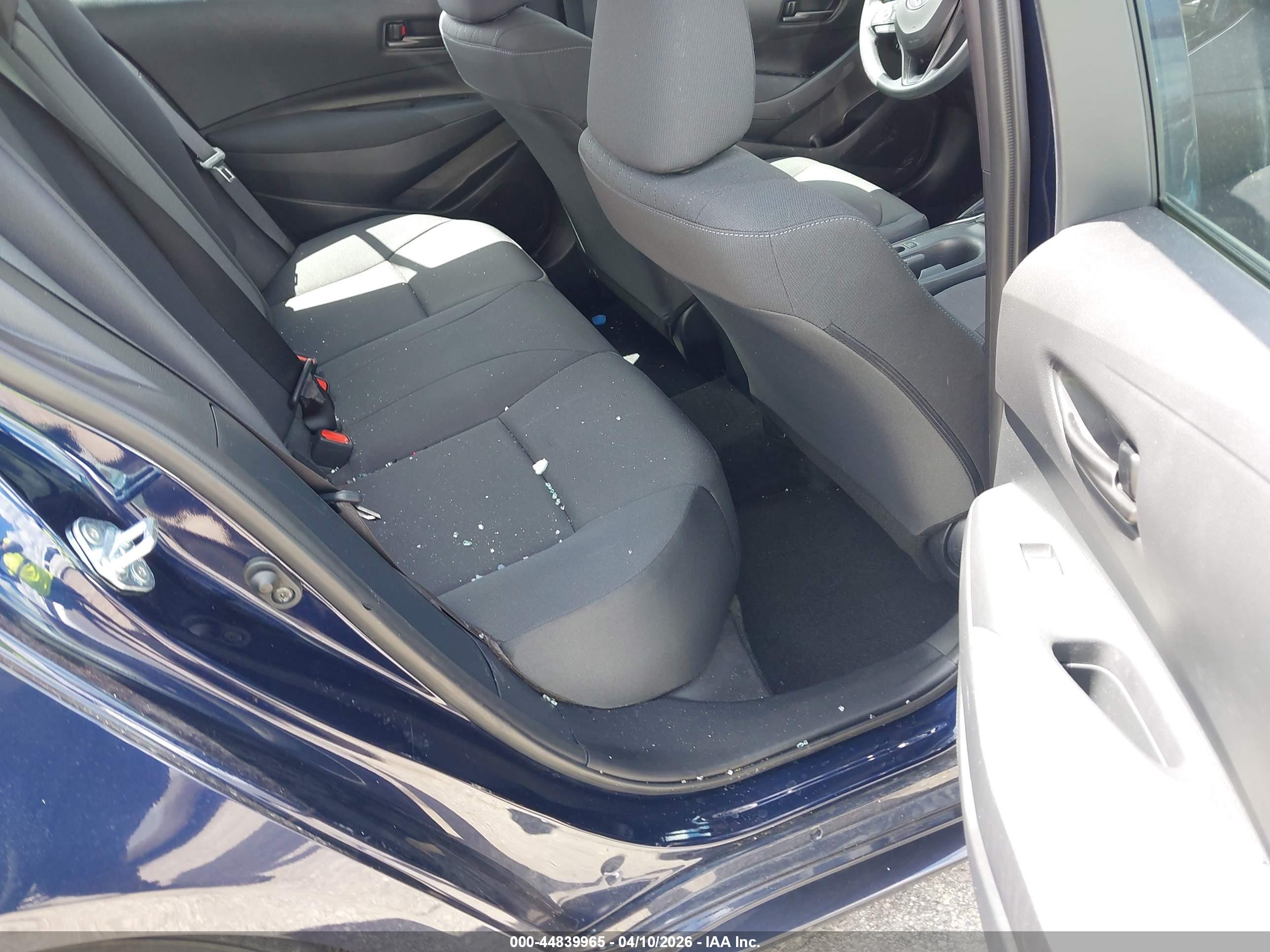 TOYOTA COROLLA image 8